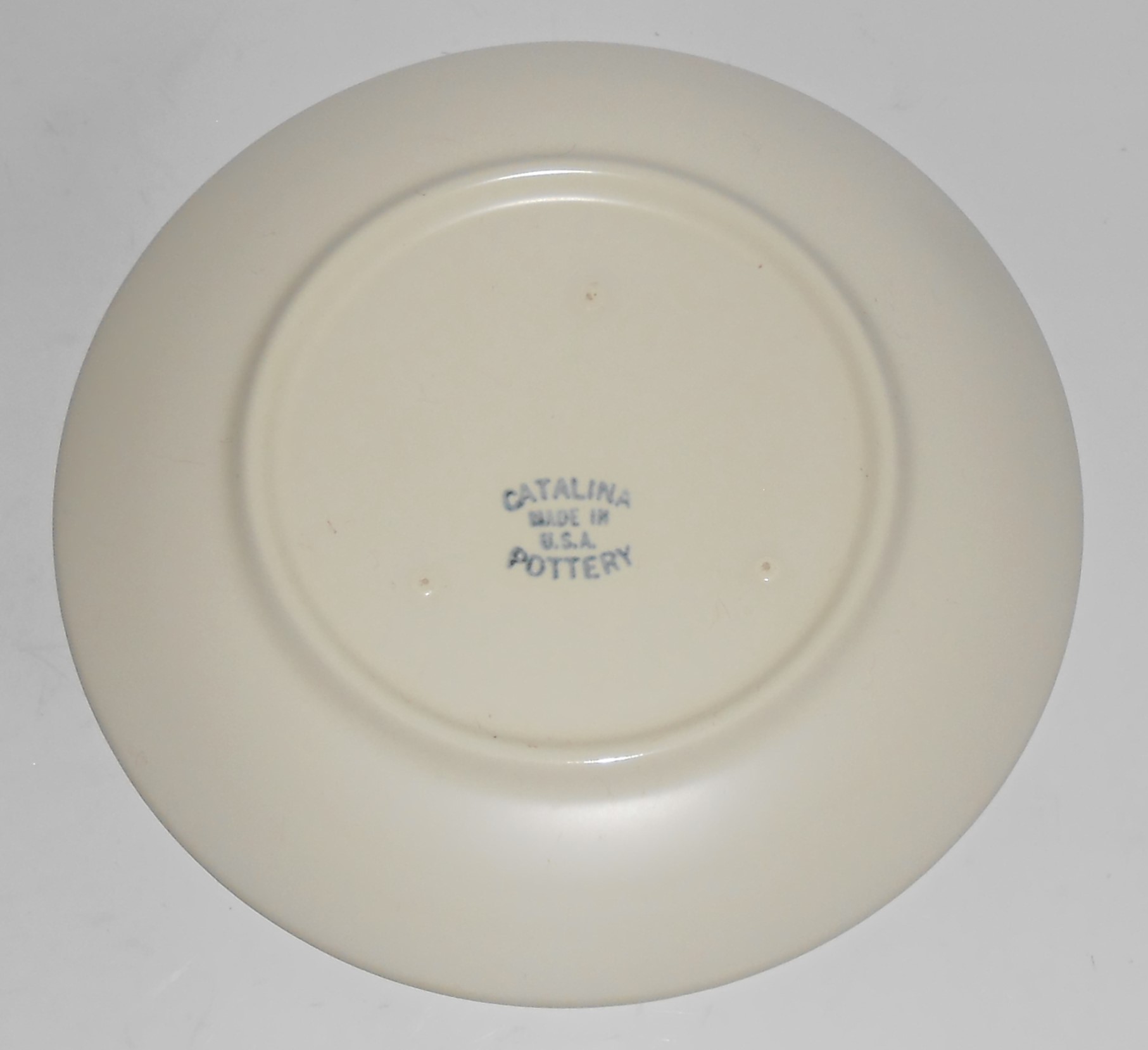 Catalina Pottery Rancho Duotone Ware Satin Yellow Plate