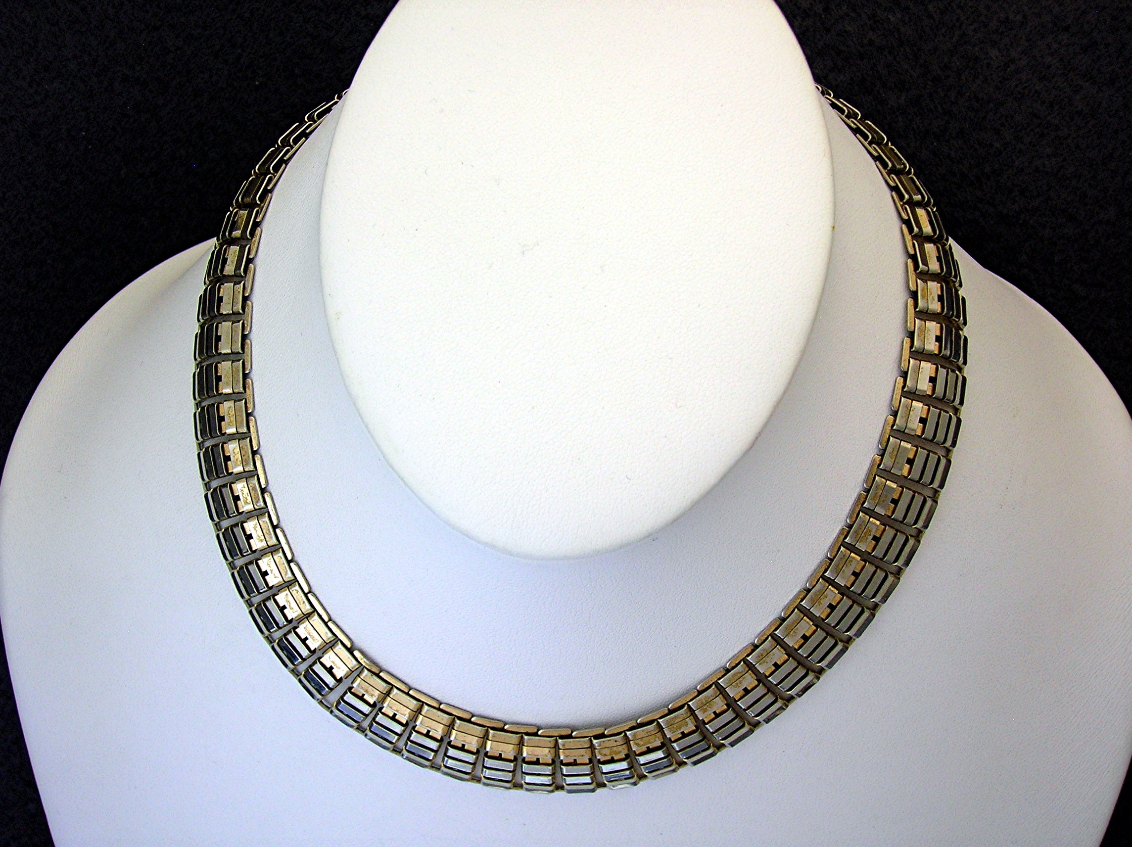 Necklace CORO Design Pat Pending Goldtone