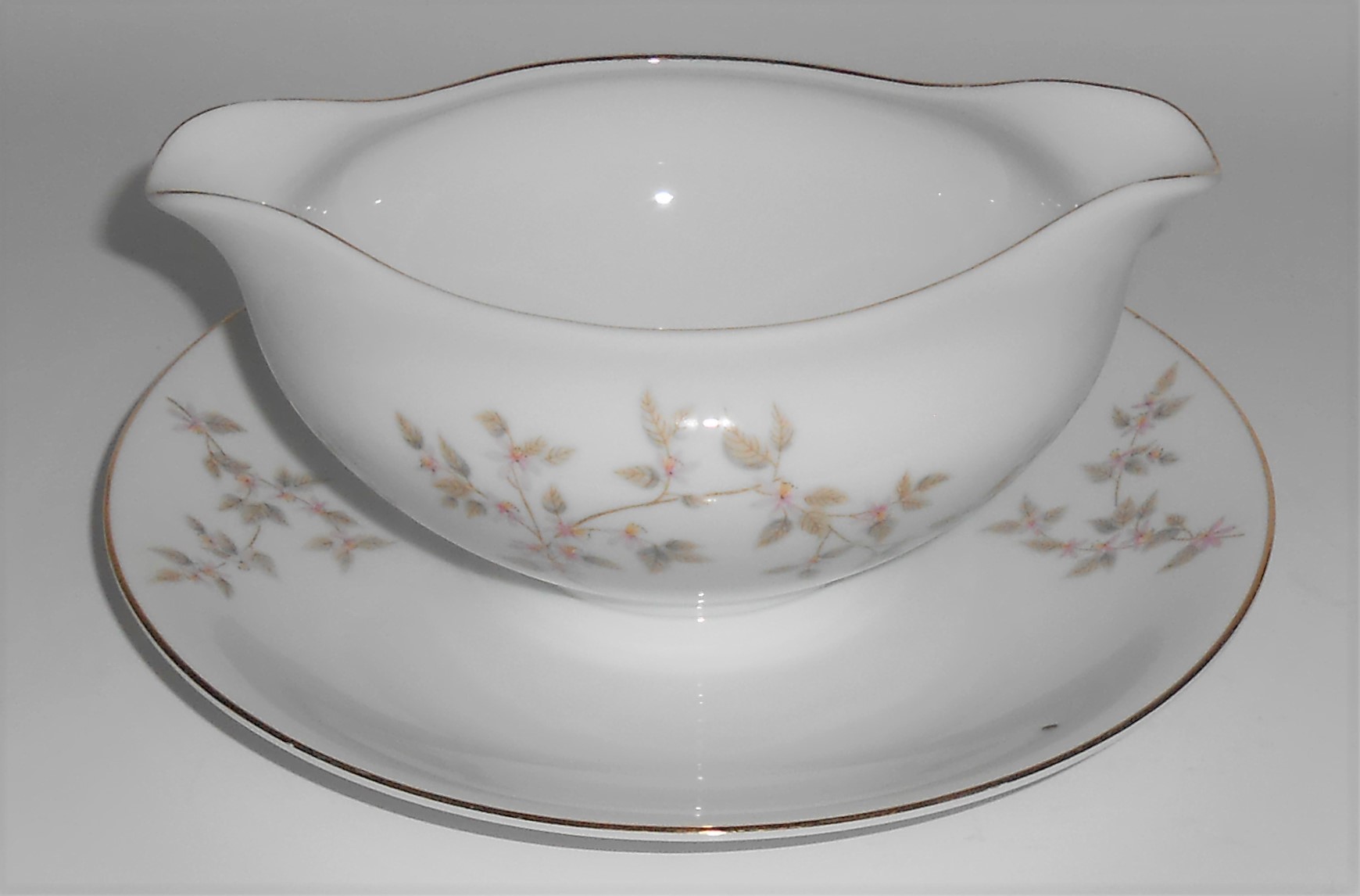 Mitake China Pottery Pink/Lavender Yellow Floral Gravy