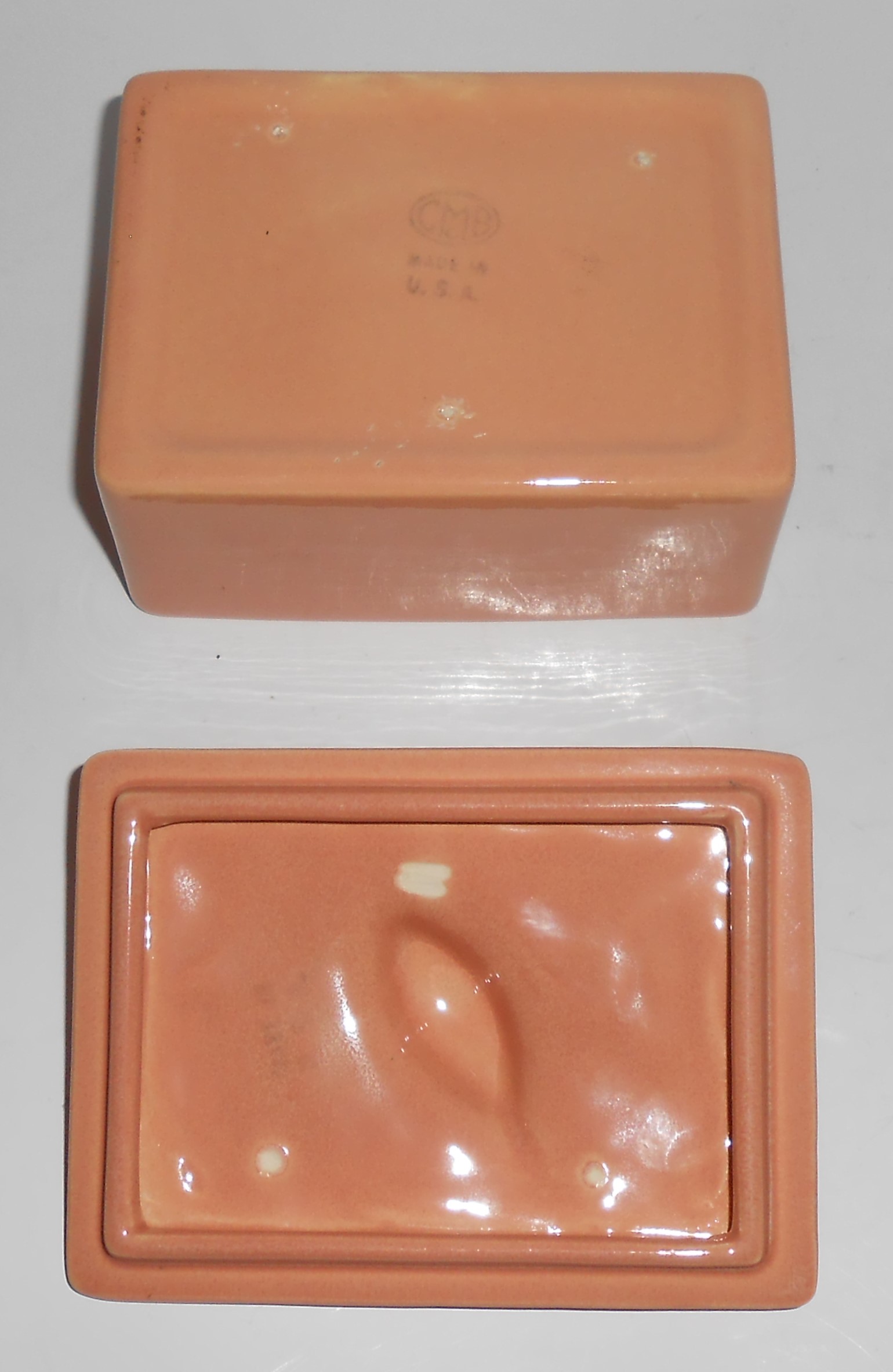 Franciscan Catalina Pottery Encanto Art Ware Coral #610