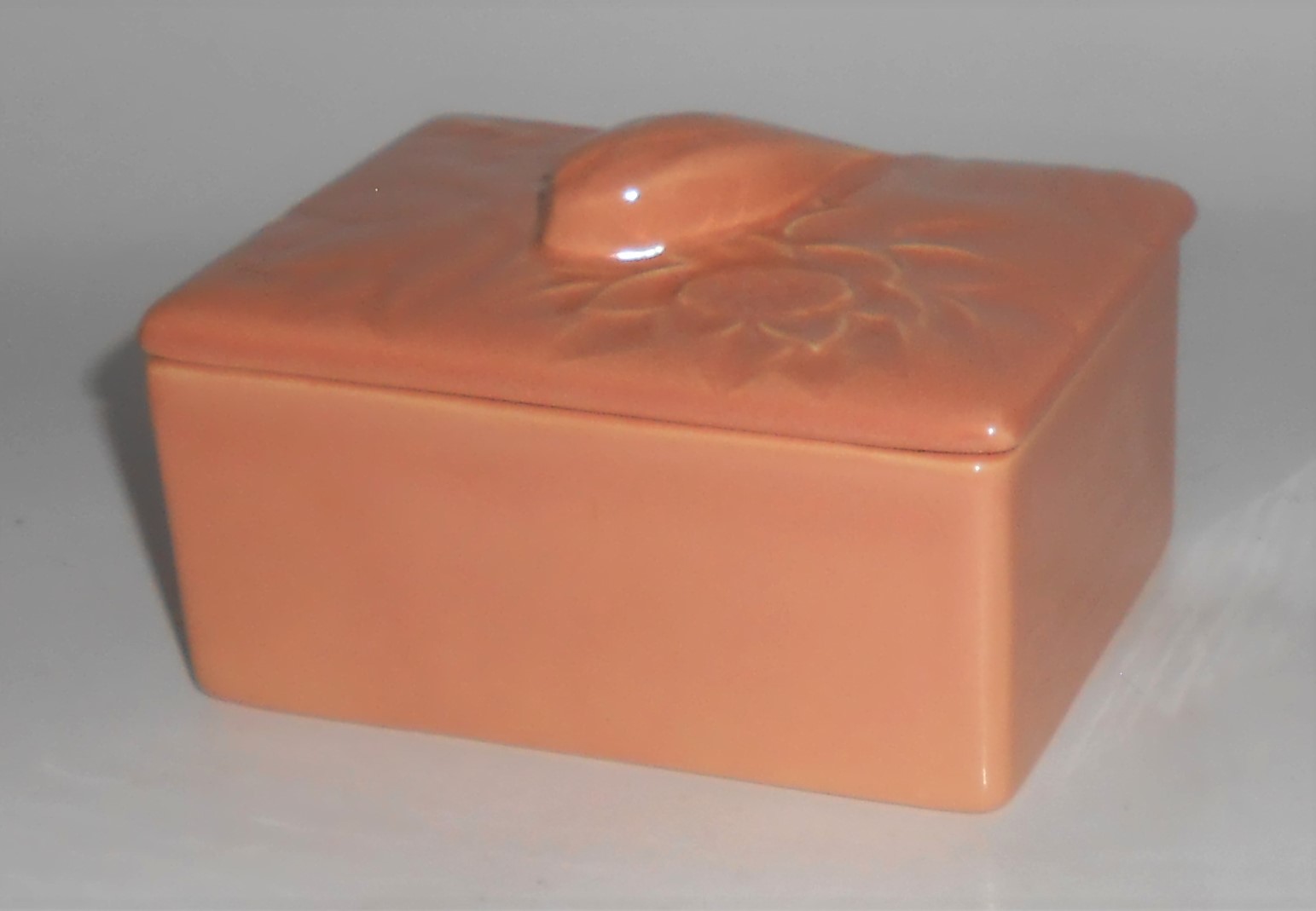 Franciscan Catalina Pottery Encanto Art Ware Coral #610