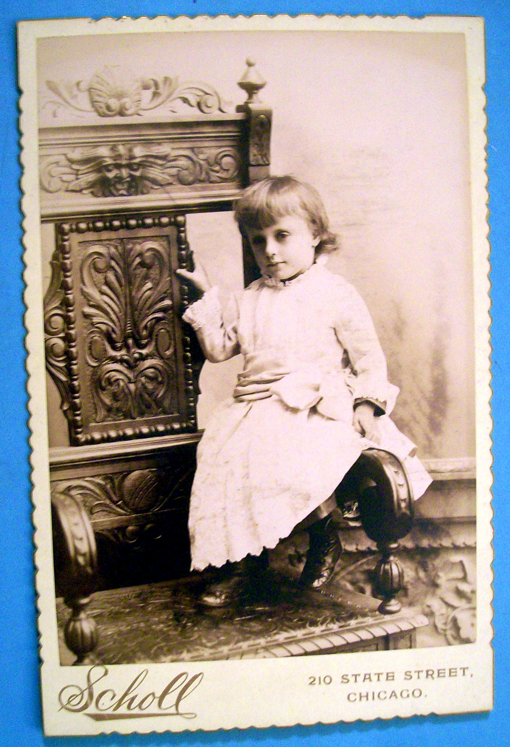 I'm A Big Girl - Die Cut Cabinet Photo of Little Girl
