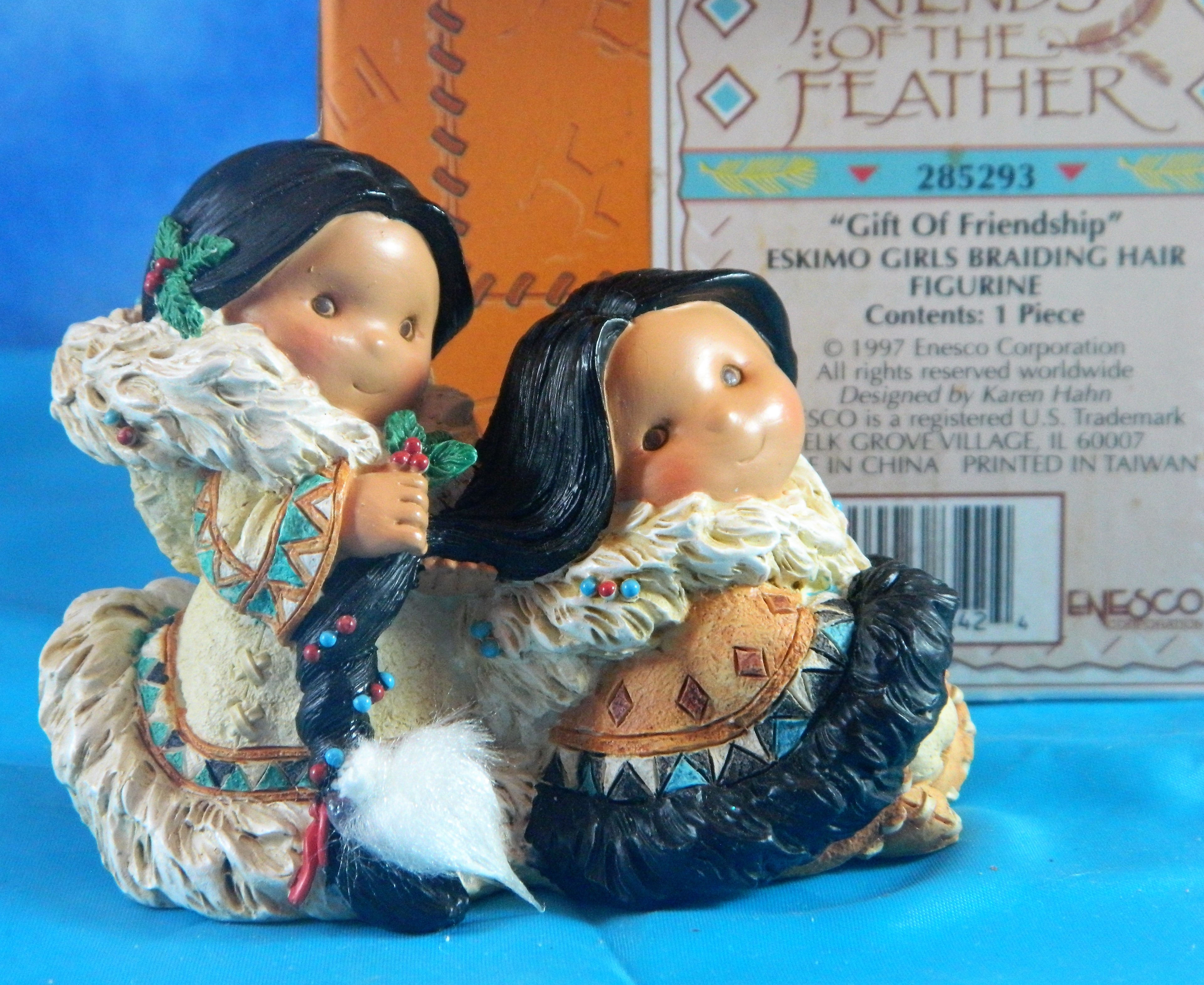 Enesco Friends of a Feather 'Gift of Friendship' Eskimo