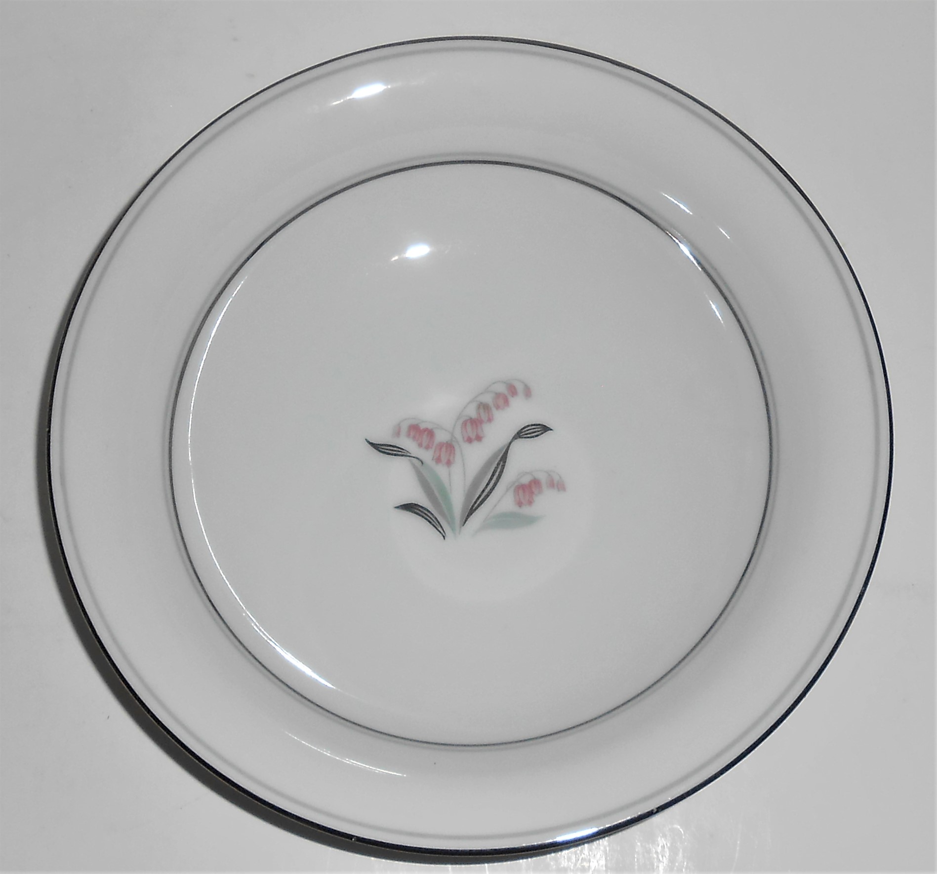 Noritake Porcelain China Crest Floral w/Platinum Coupe