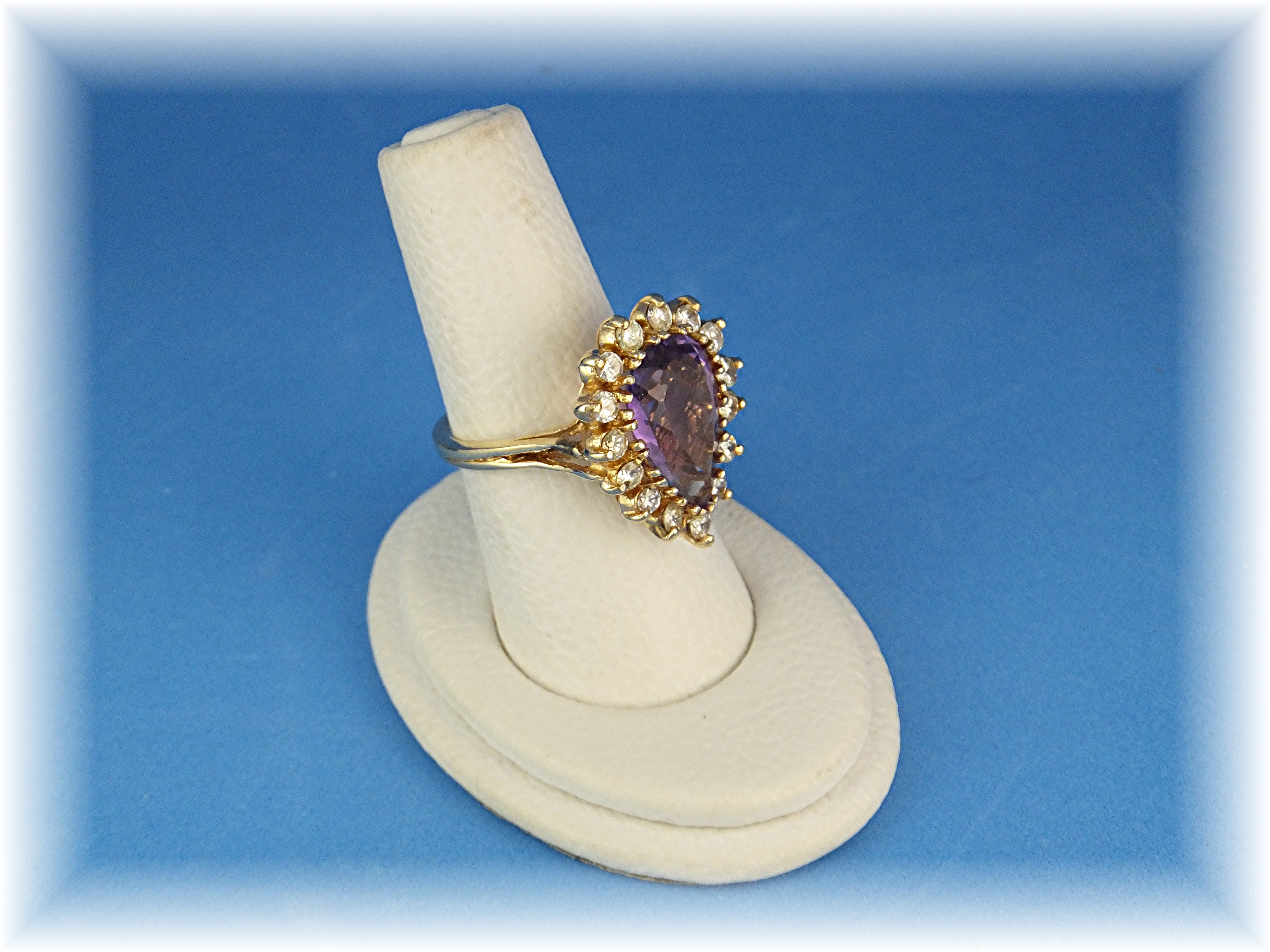 Ring 14K Gold Diamond and  Pear Shape  Amethyst