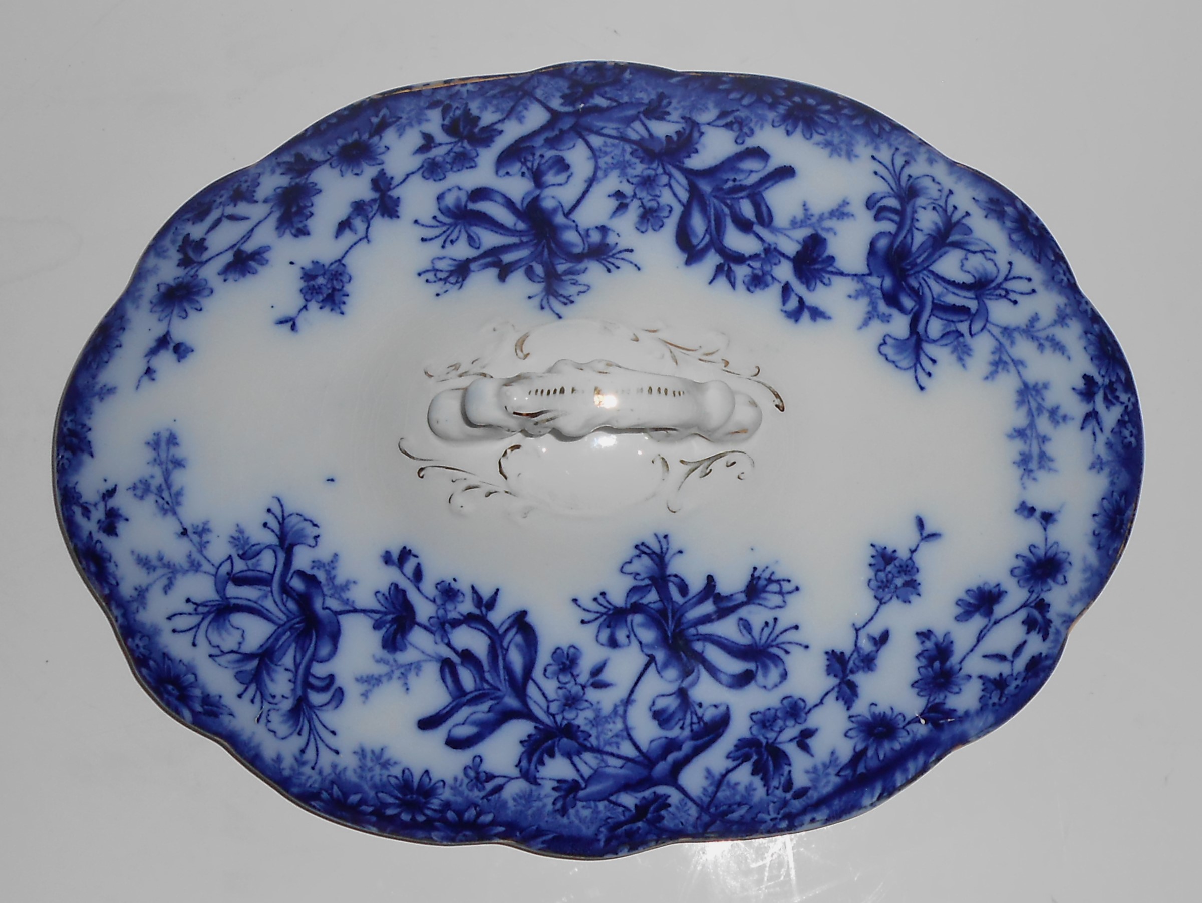 VINTAGE Unknown Pottery China Flow Blue Vegetable Bowl