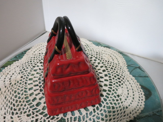 David's Cookies Red Pleated handbag Cookie Jar