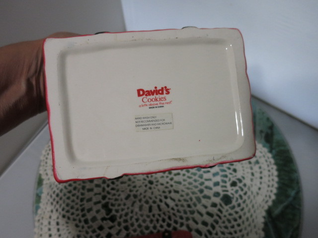 David's Cookies Red Pleated handbag Cookie Jar