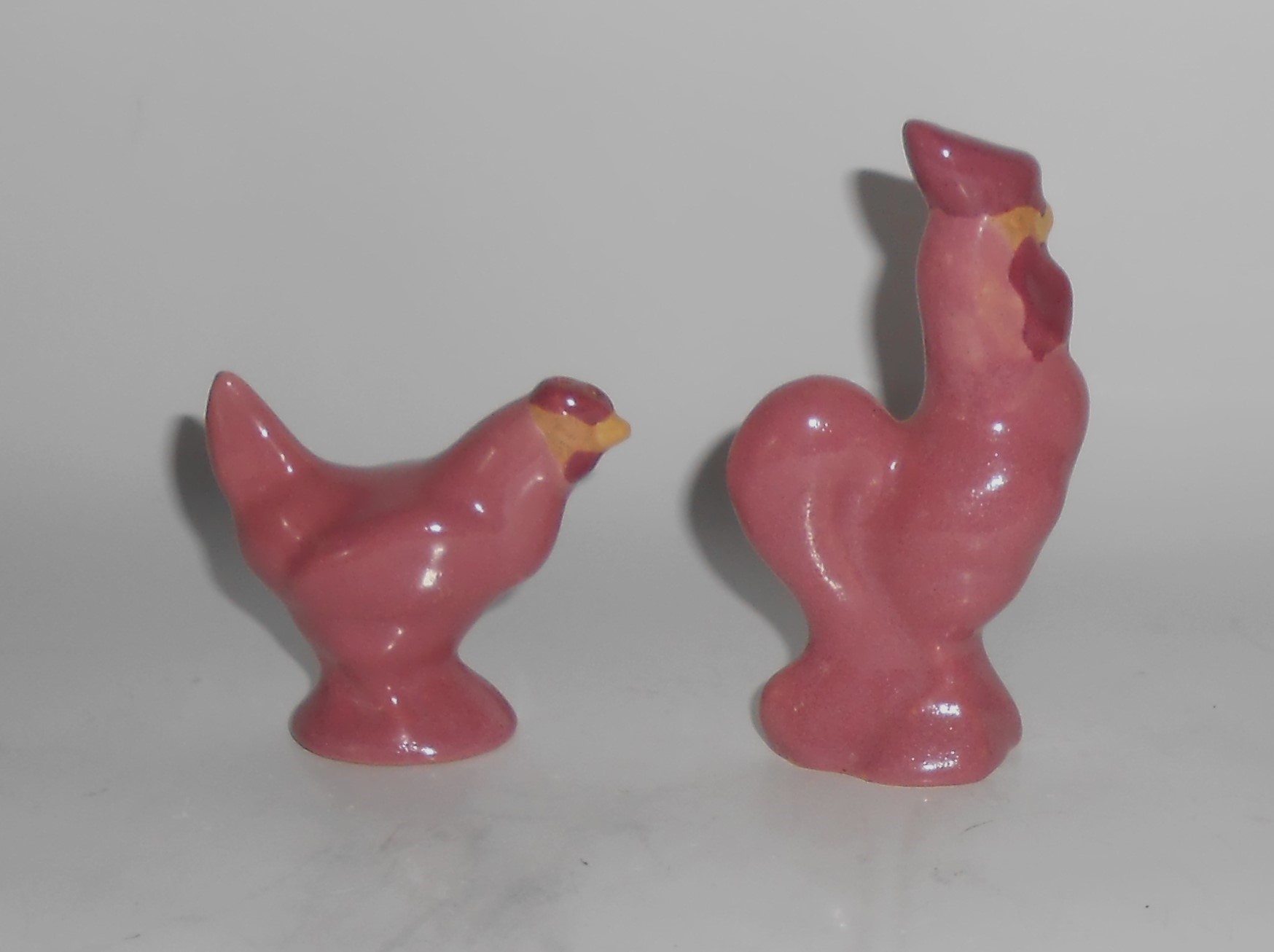 Rosemeade Pottery Dusty Rose Rooster & Chicken Salt/Pep