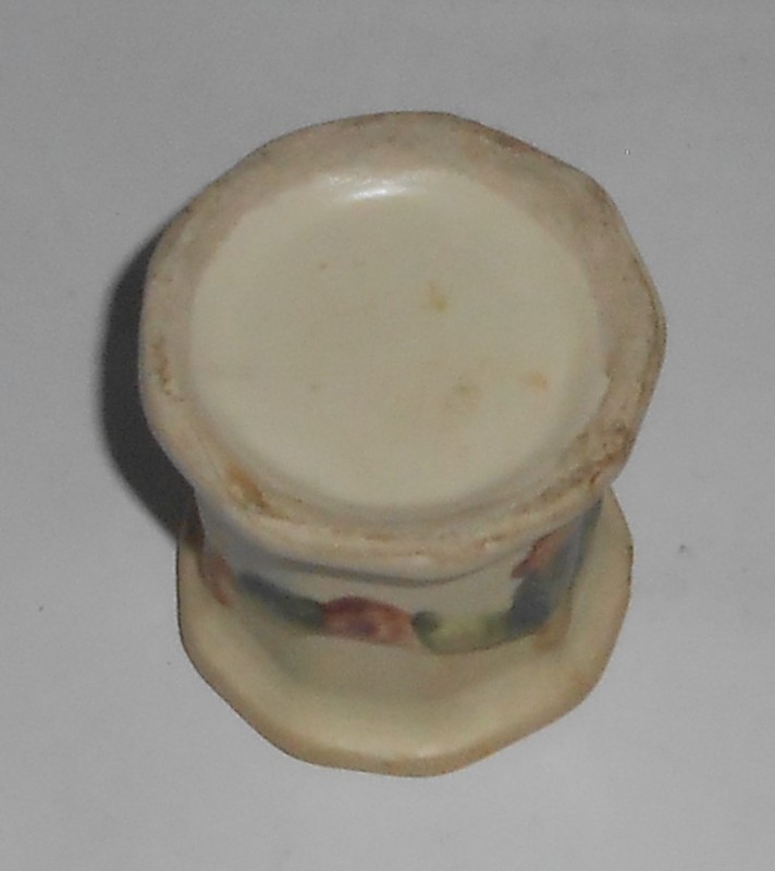 VINTAGE Weller Art Pottery Roma Matchstick / Toothpick Holder