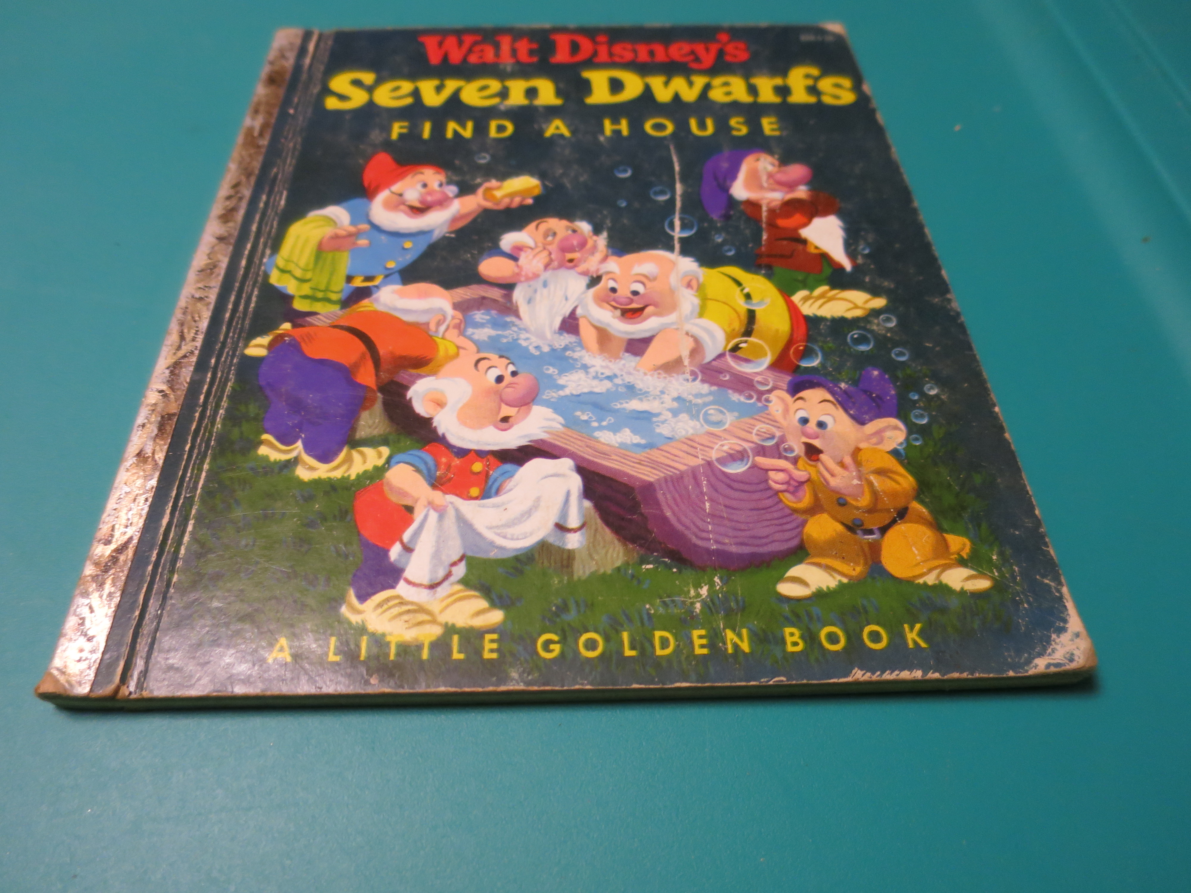 Seven Dwarf's Find A House Disney 1952