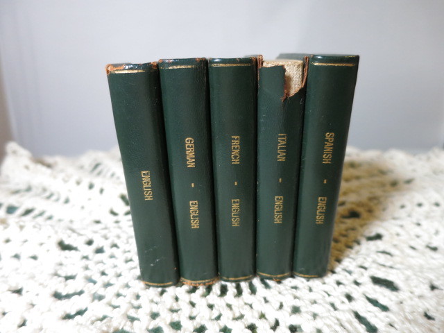Midget Dictionaries Set English 5 books with Holder 1954
