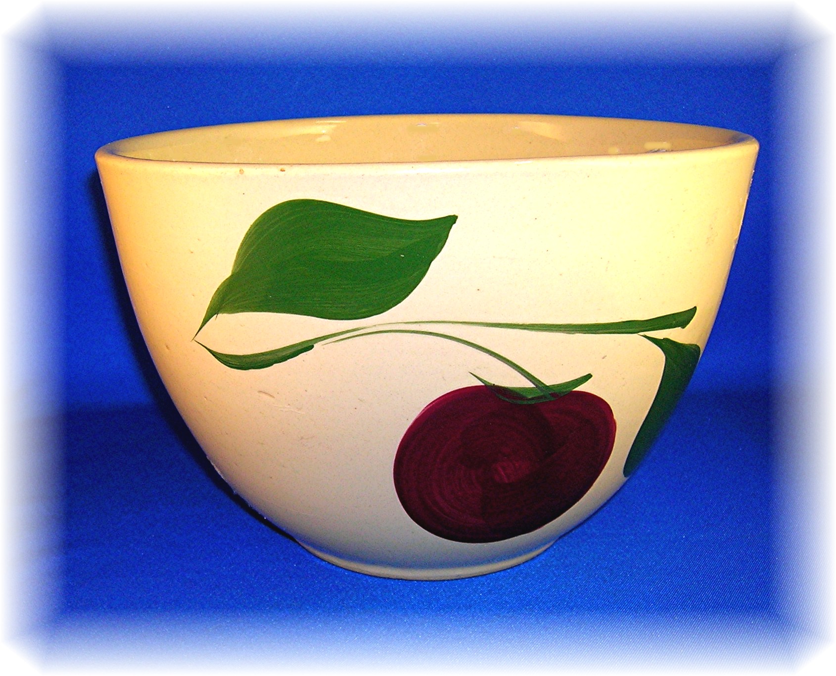 Oven Ware Pottery 2 Leaf Apple Mixing Bowl 65 ......