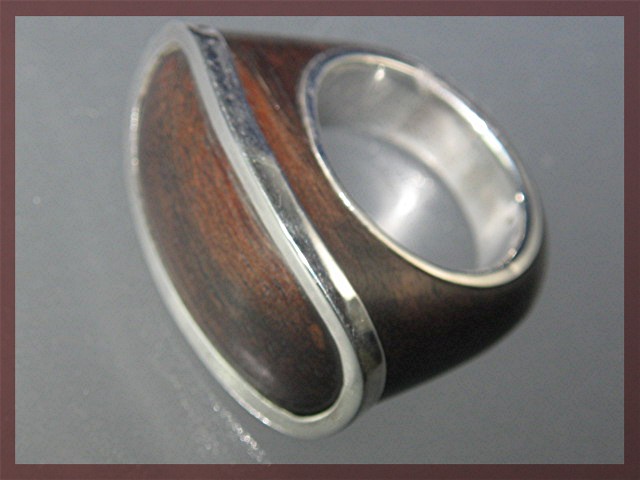 Sterling Silver and Wood Unsigned Designer Ring