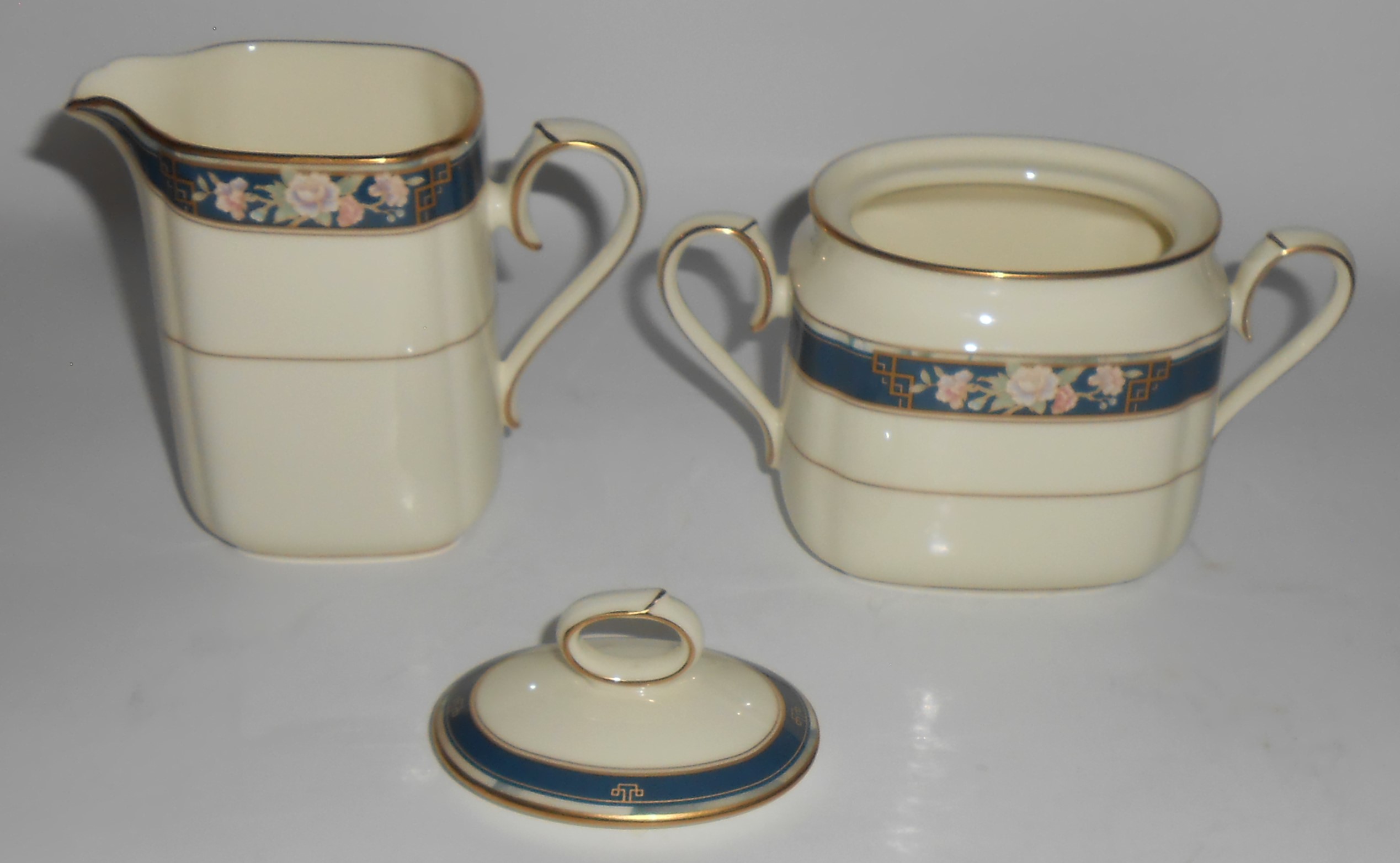 Noritake Porcelain China Imperial Gate Creamer & Sugar