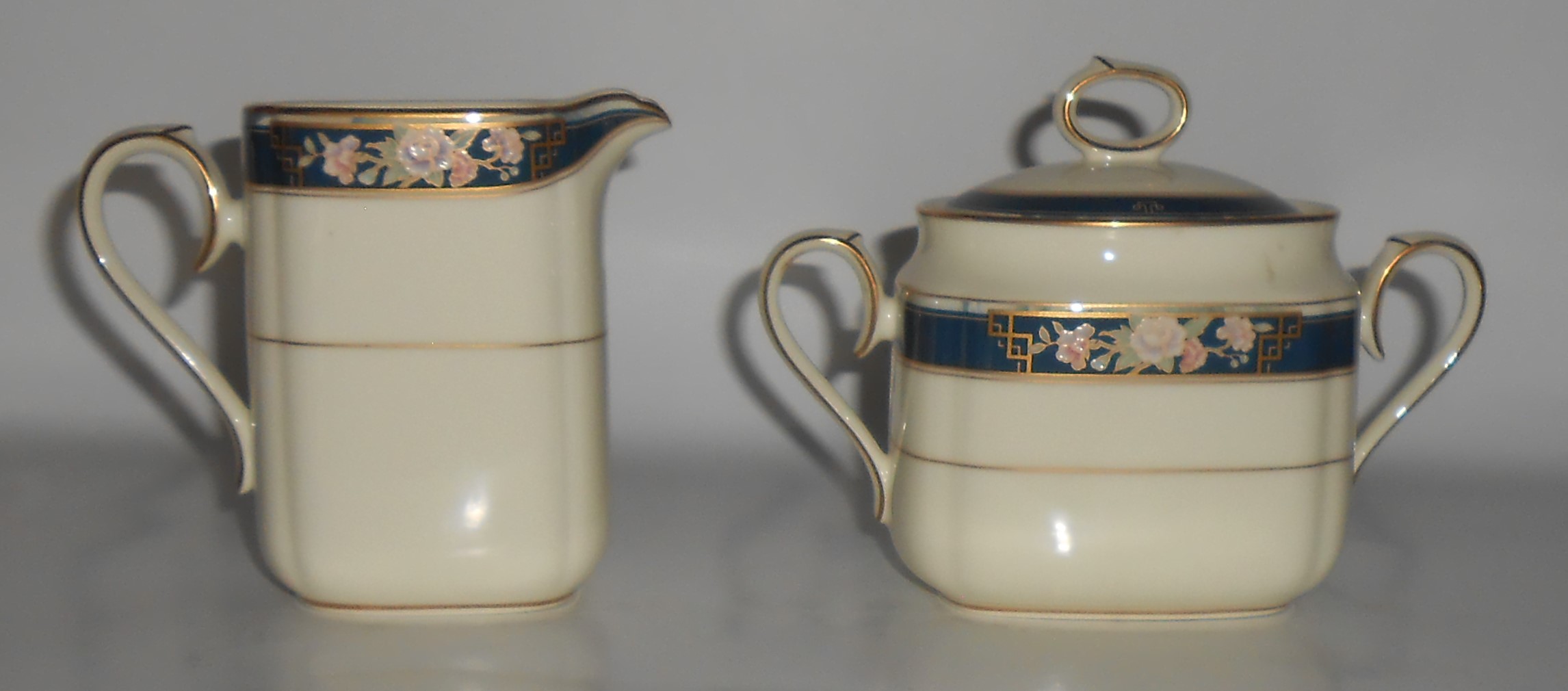 Noritake Porcelain China Imperial Gate Creamer & Sugar