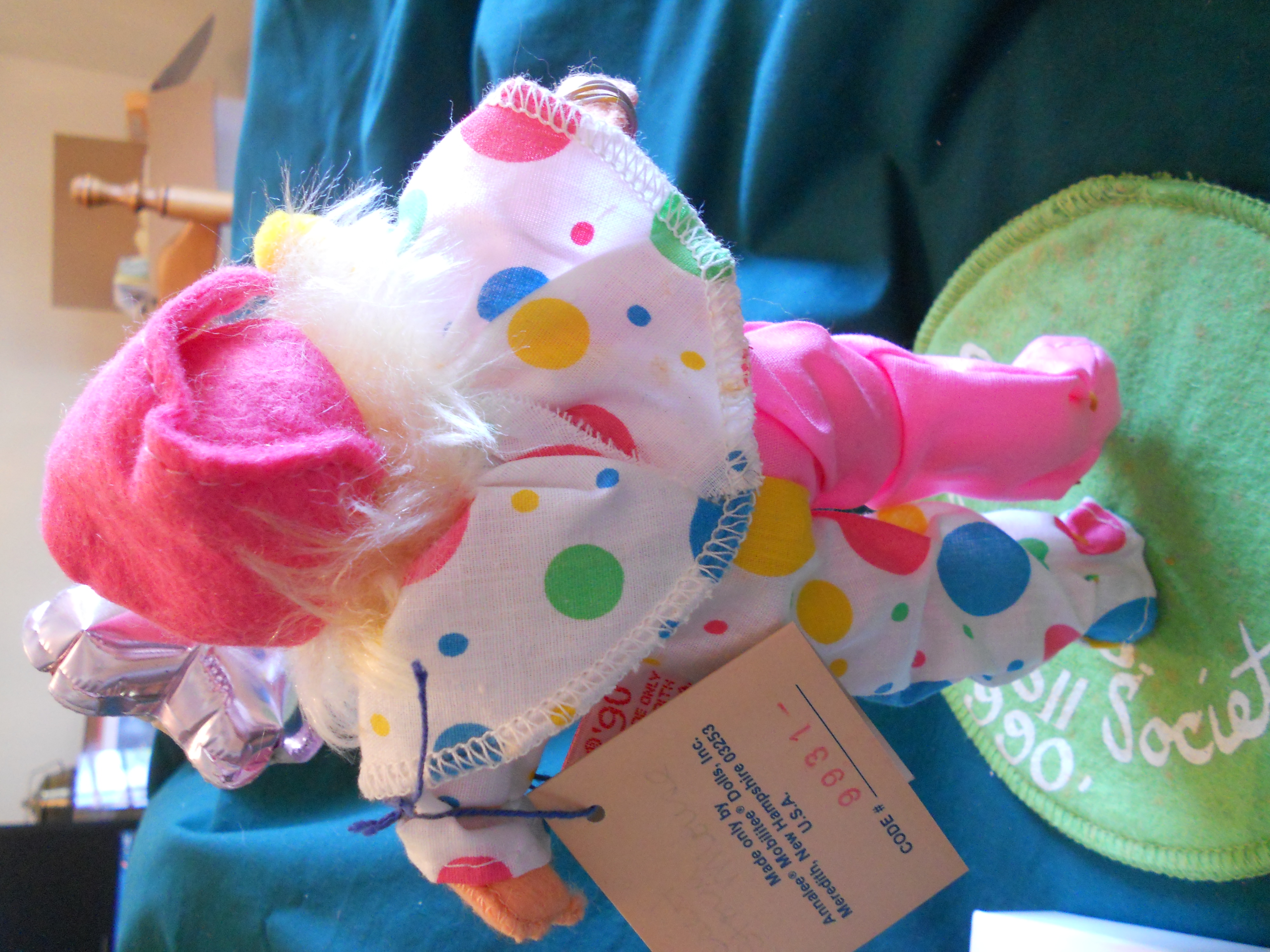 Annalee Party Clown Doll Society 1990 pin set