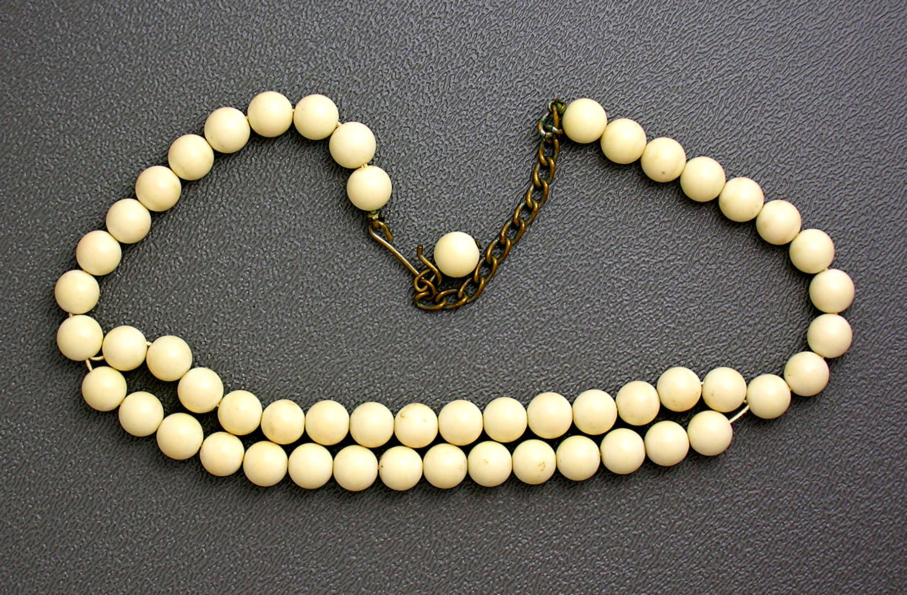 Faux Pearl Choker with Pendant also Plastic Beads
