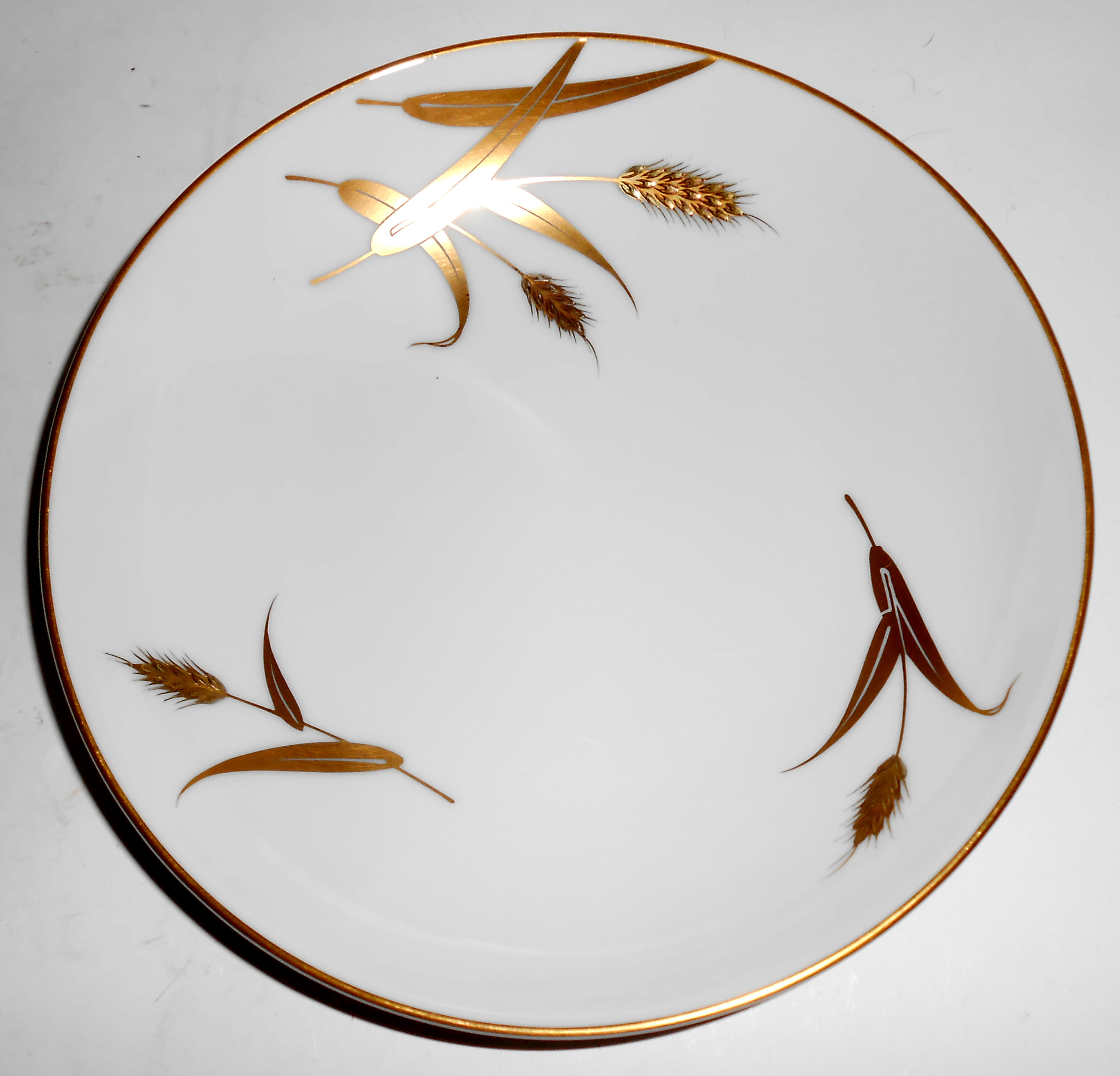Meito China Porcelain Japan Midas Gold Wheat Soup Bowl