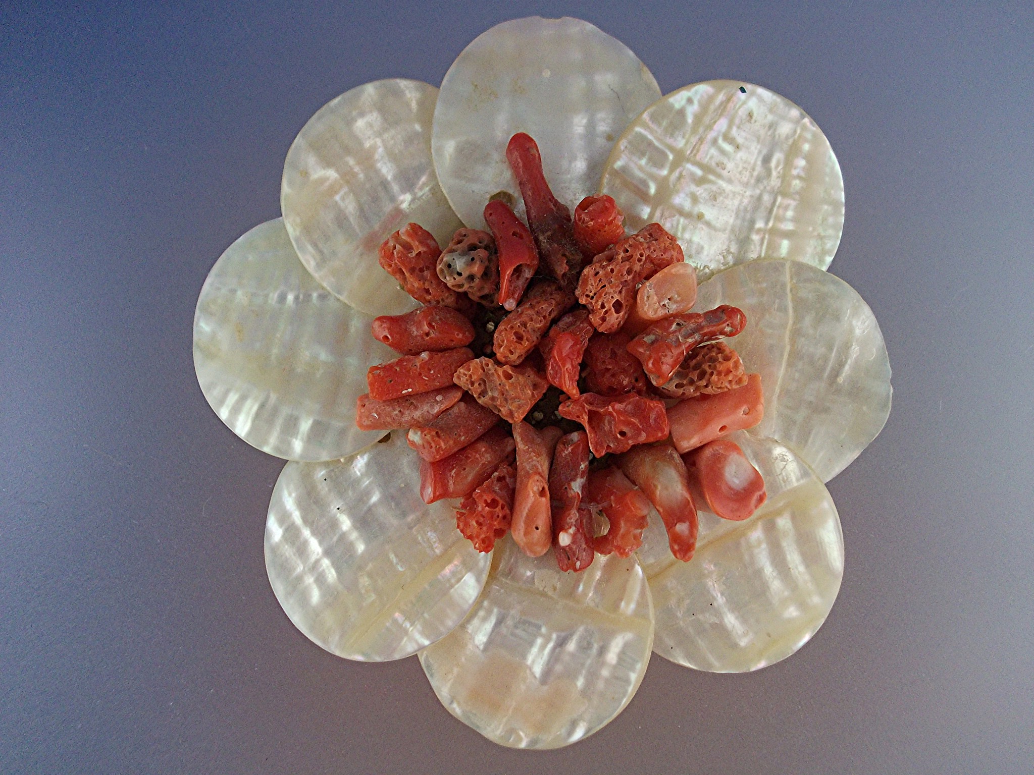 Brooch and Earrings Coral Mother of Pearl Vintage Hawai