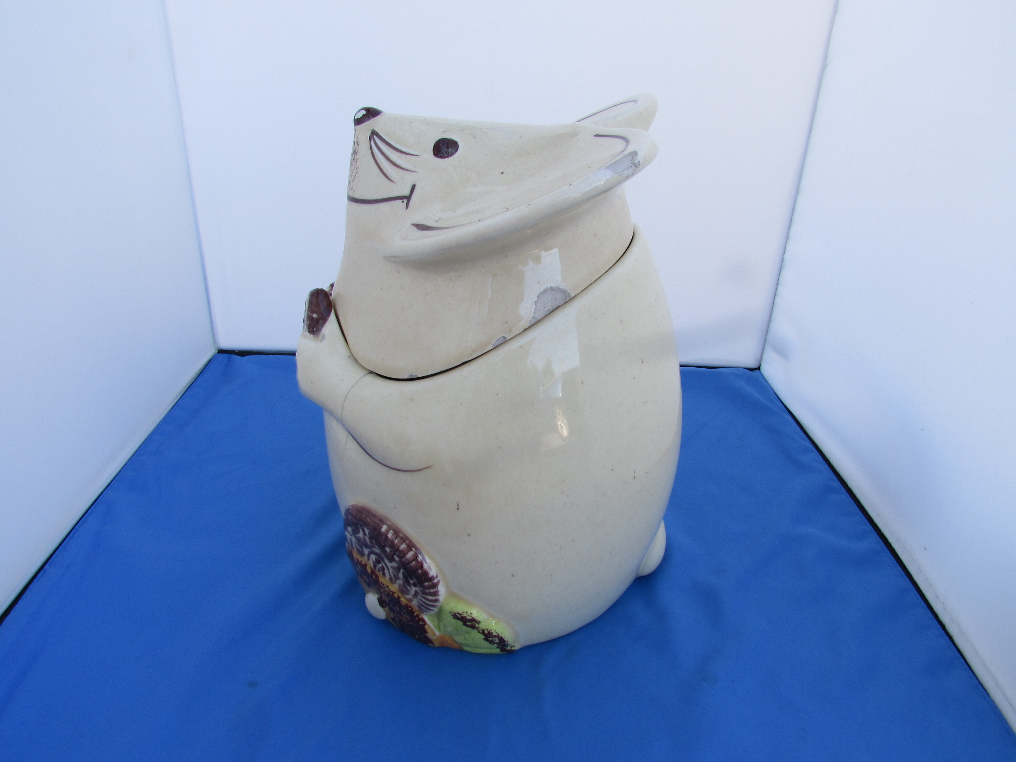 Mouse Eating Cookie Cookie Jar chipped and cracked