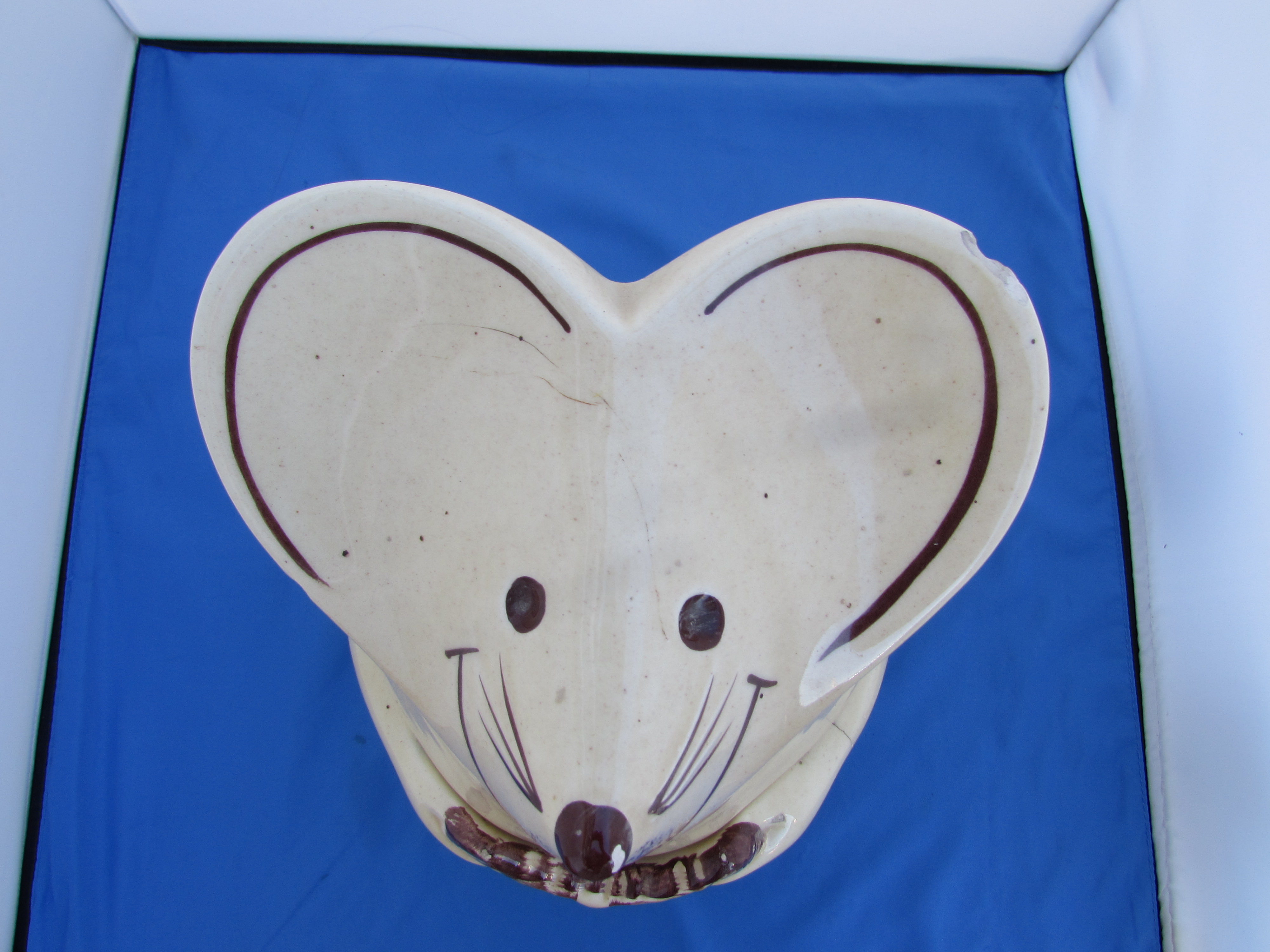 Mouse Eating Cookie Cookie Jar chipped and cracked