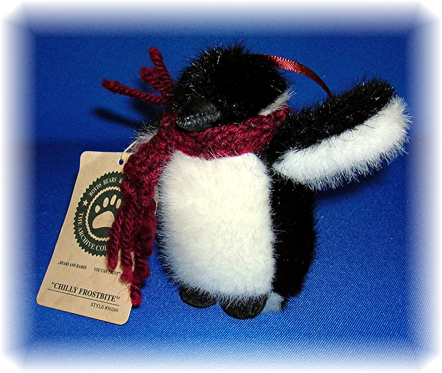 Chilly Frostbite Penquin By Boyds Bears Archieve Collec