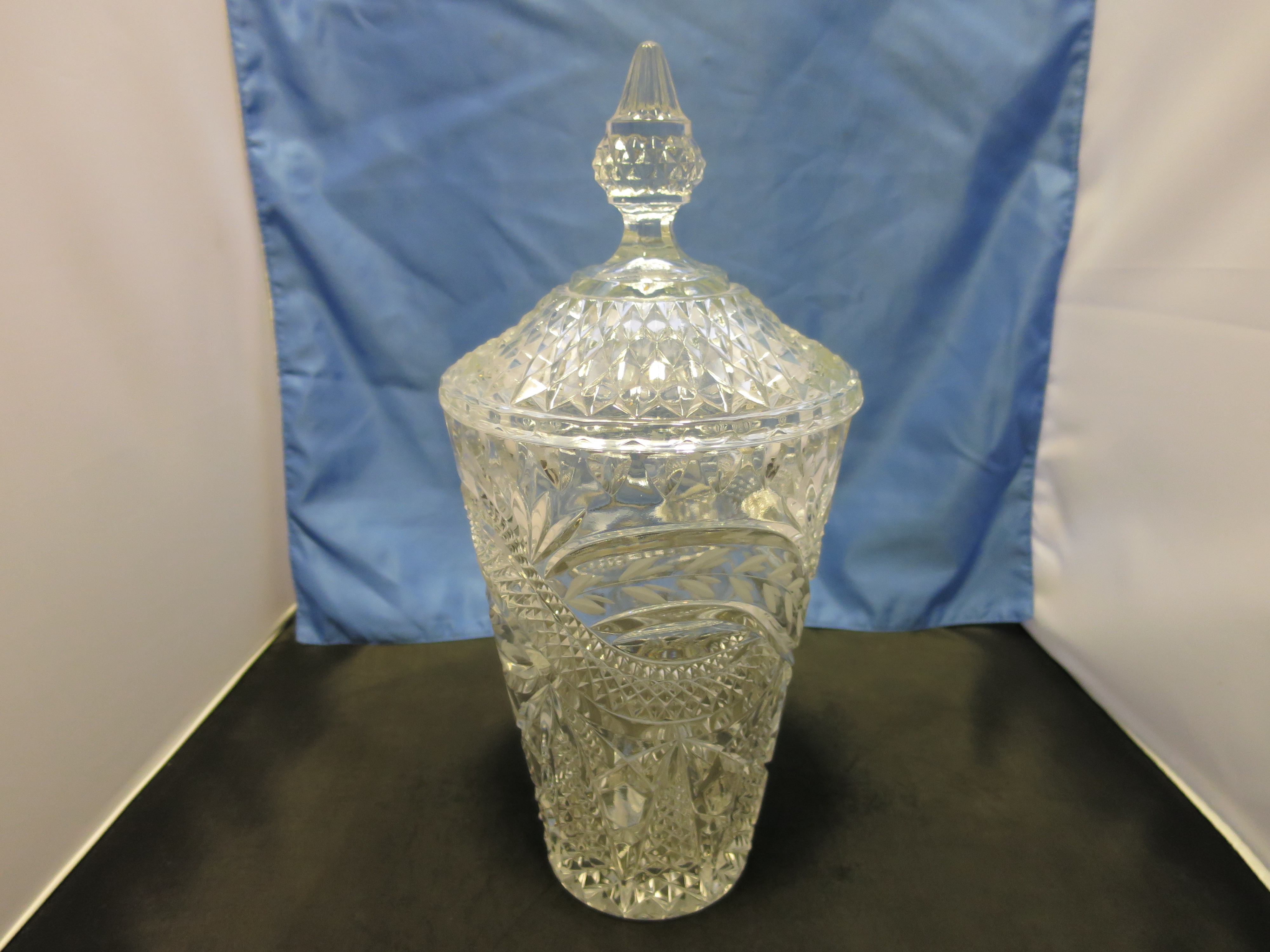 Brilliant Etched Cut Crystal Cookie Jar unknown maker