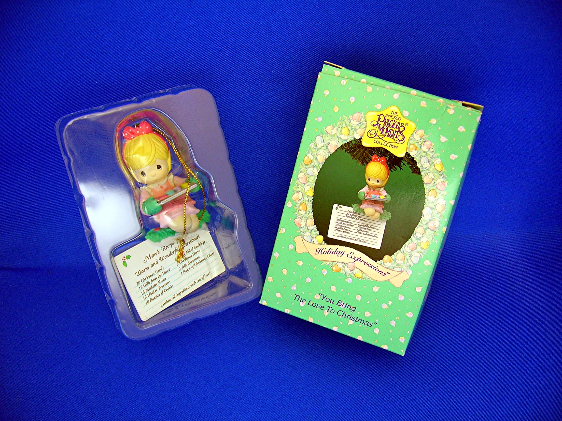 Precious Moments -  You Bring The Love To Christmas