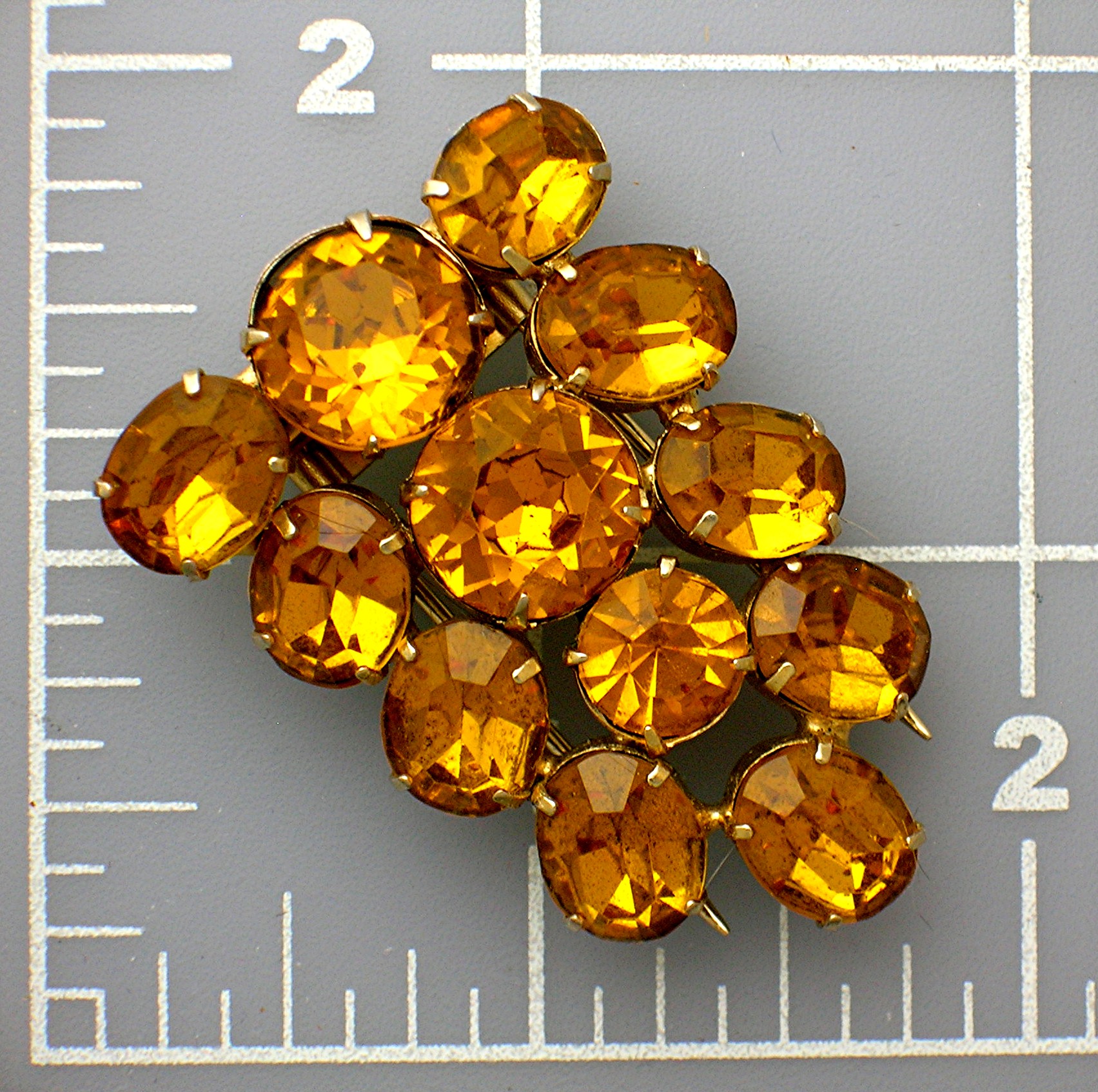 Dress Clip[ Golden Amber Glass Fur Clip