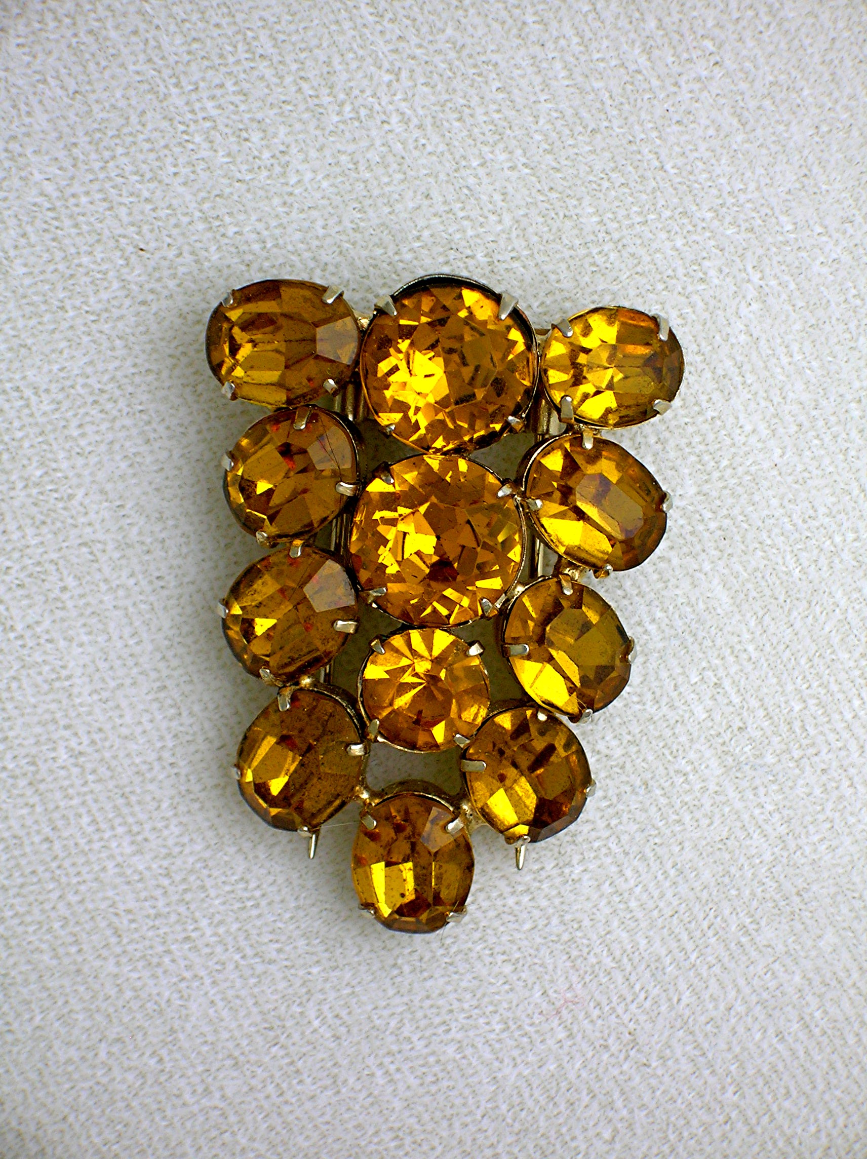 Dress Clip[ Golden Amber Glass Fur Clip