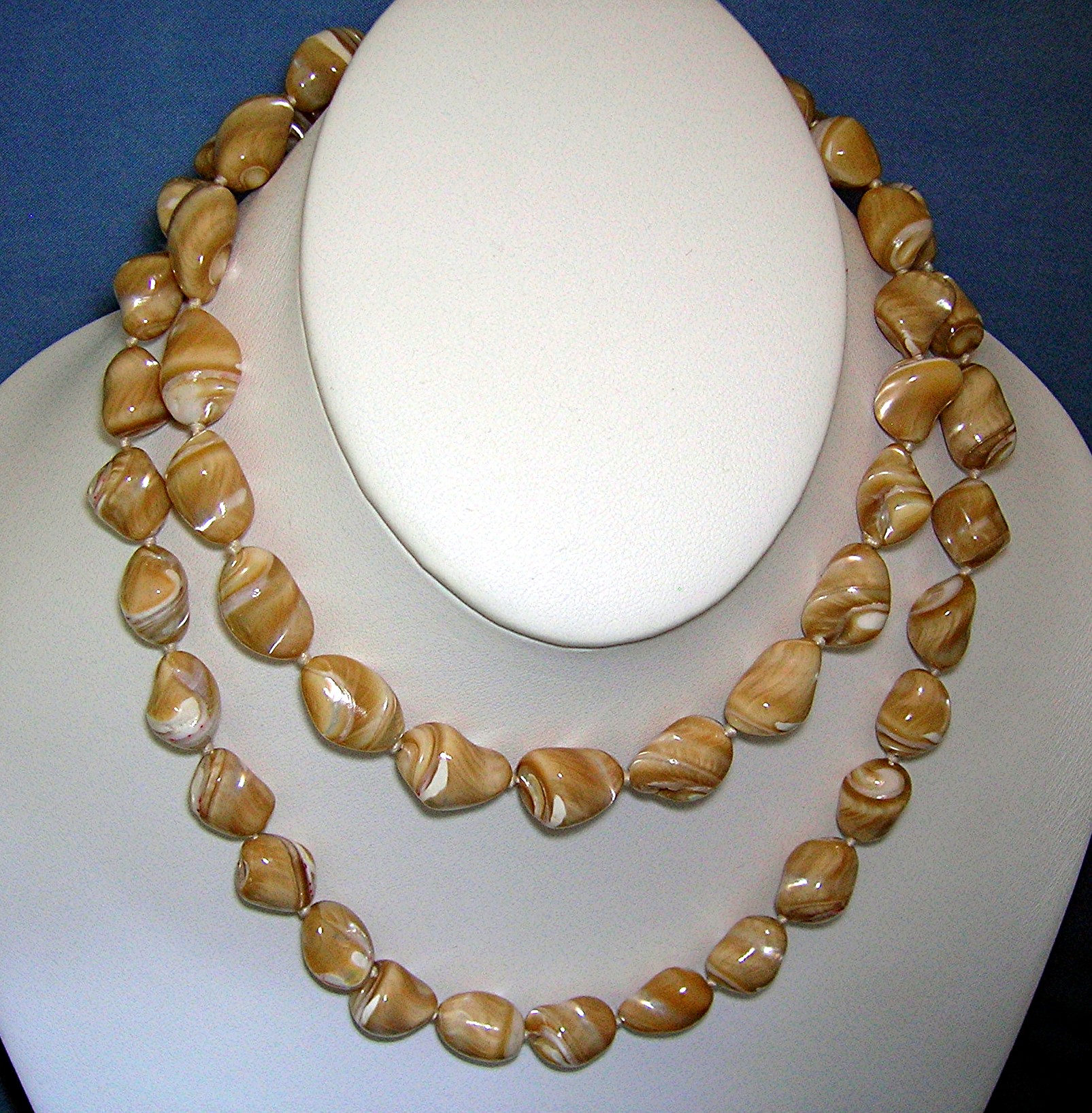 Cream Mother of Pearl Bead Necklace . . . . .