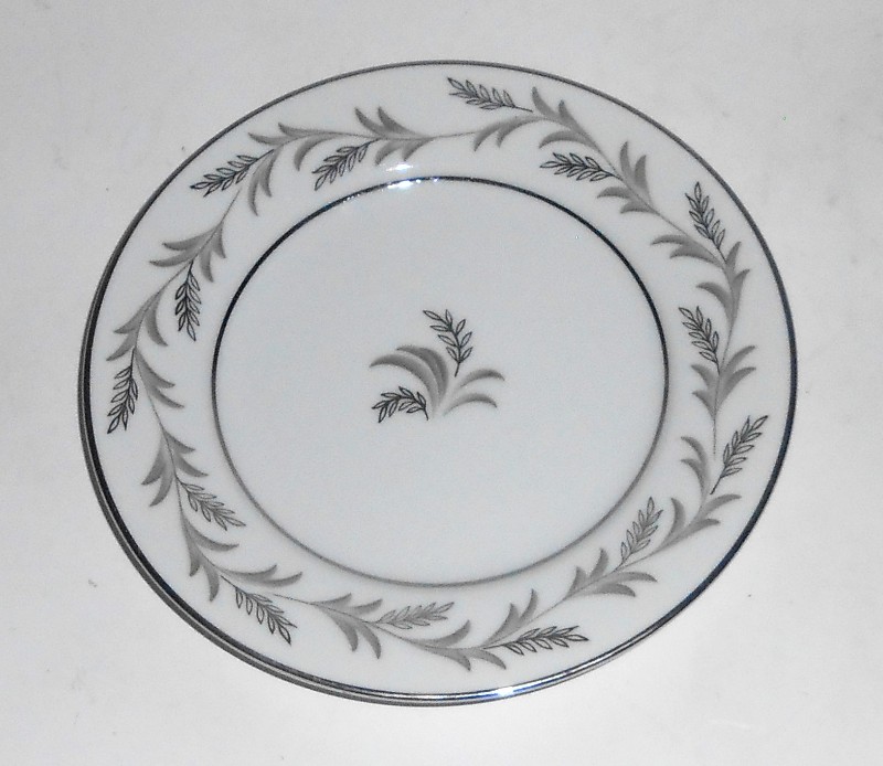 Noritake China Glendon w/Platinum 5423 Bread Plate