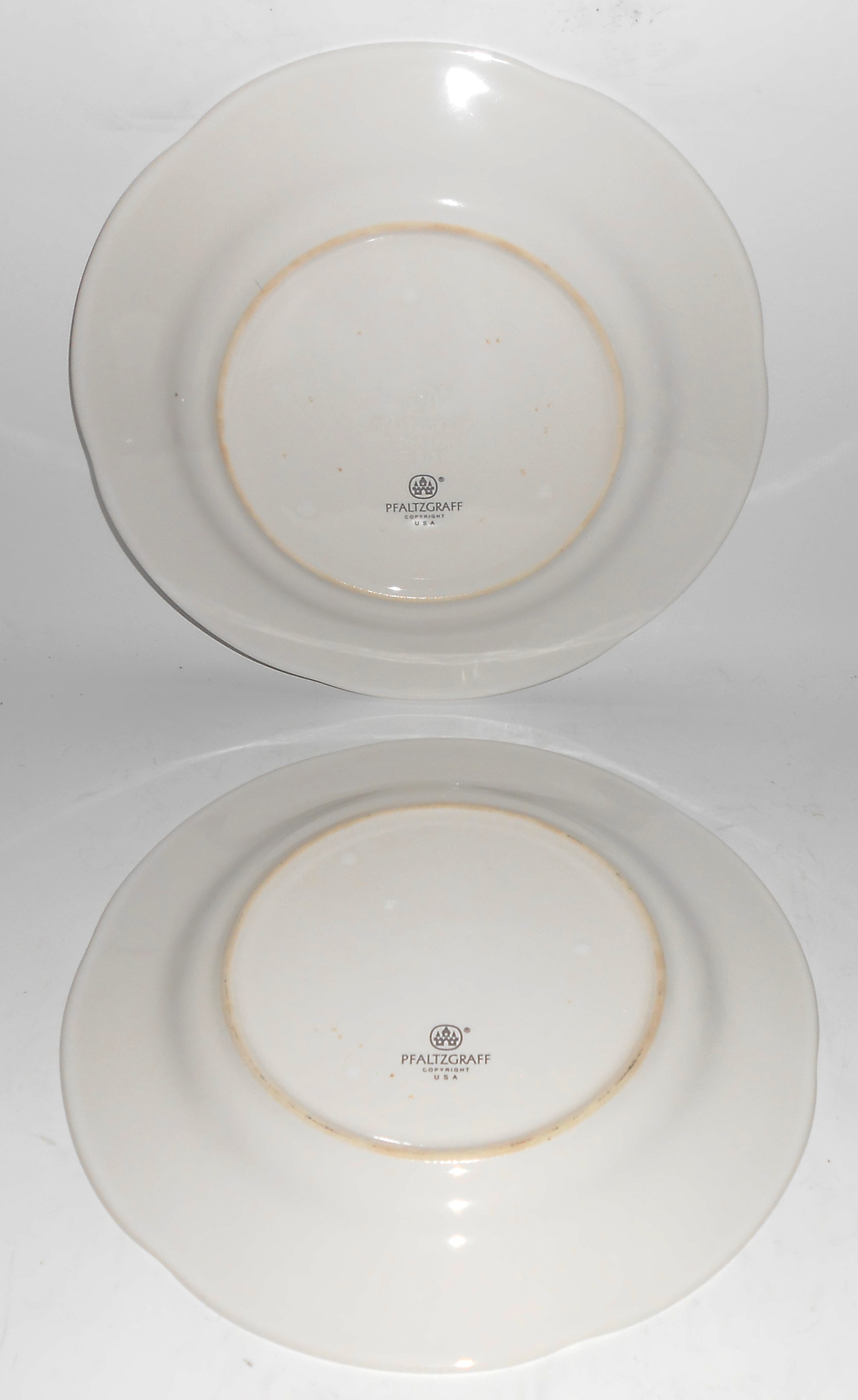 Pfaltzgraff Pottery Grapevine Dinner Plate