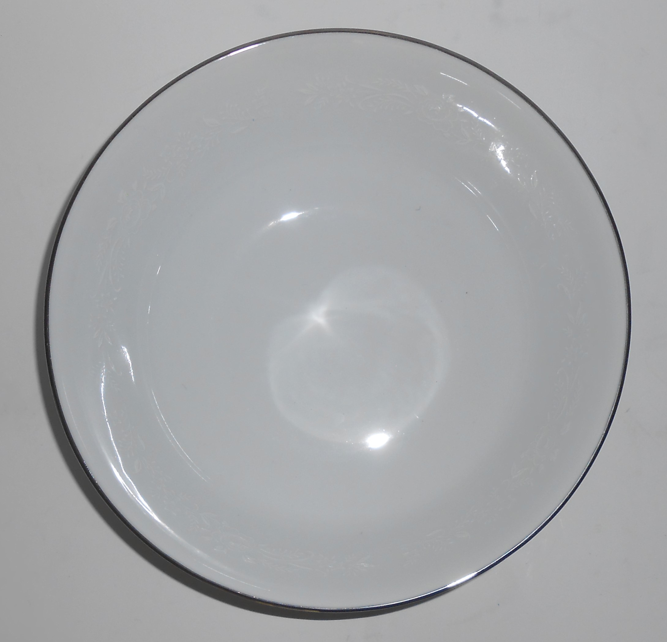 Noritake Porcelain China 6450 Q Reina w/Platinum Round