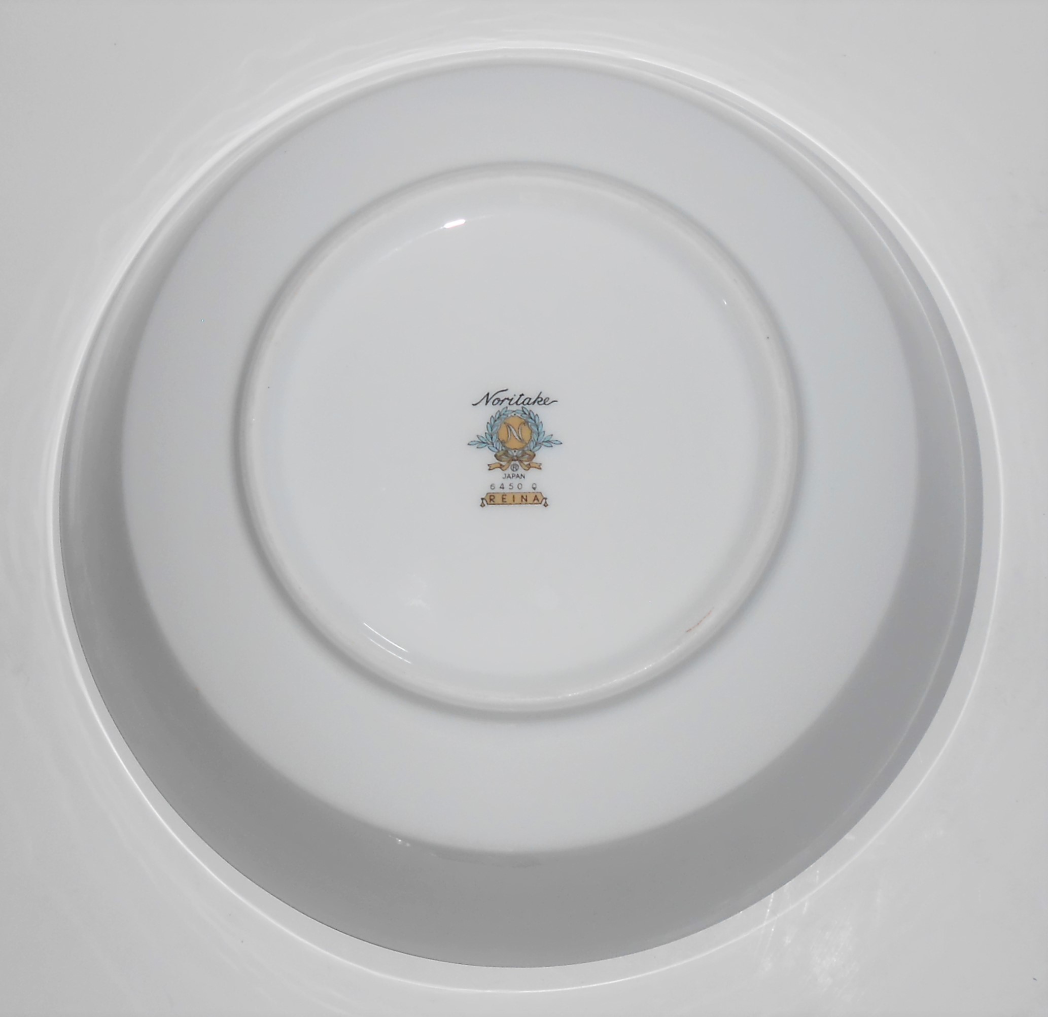 Noritake Porcelain China 6450 Q Reina w/Platinum Round