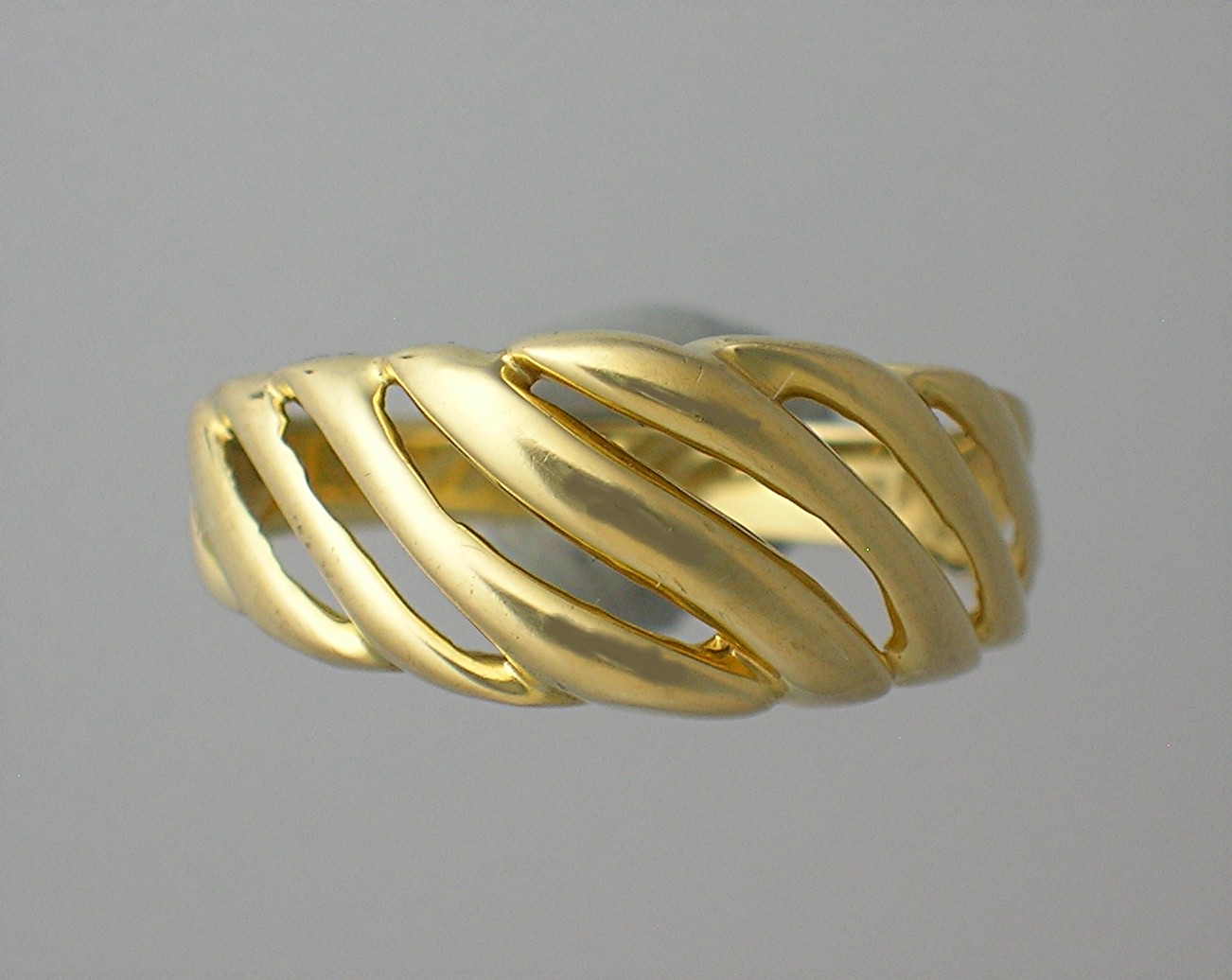RING 18K Ladies Yellow  GOLD