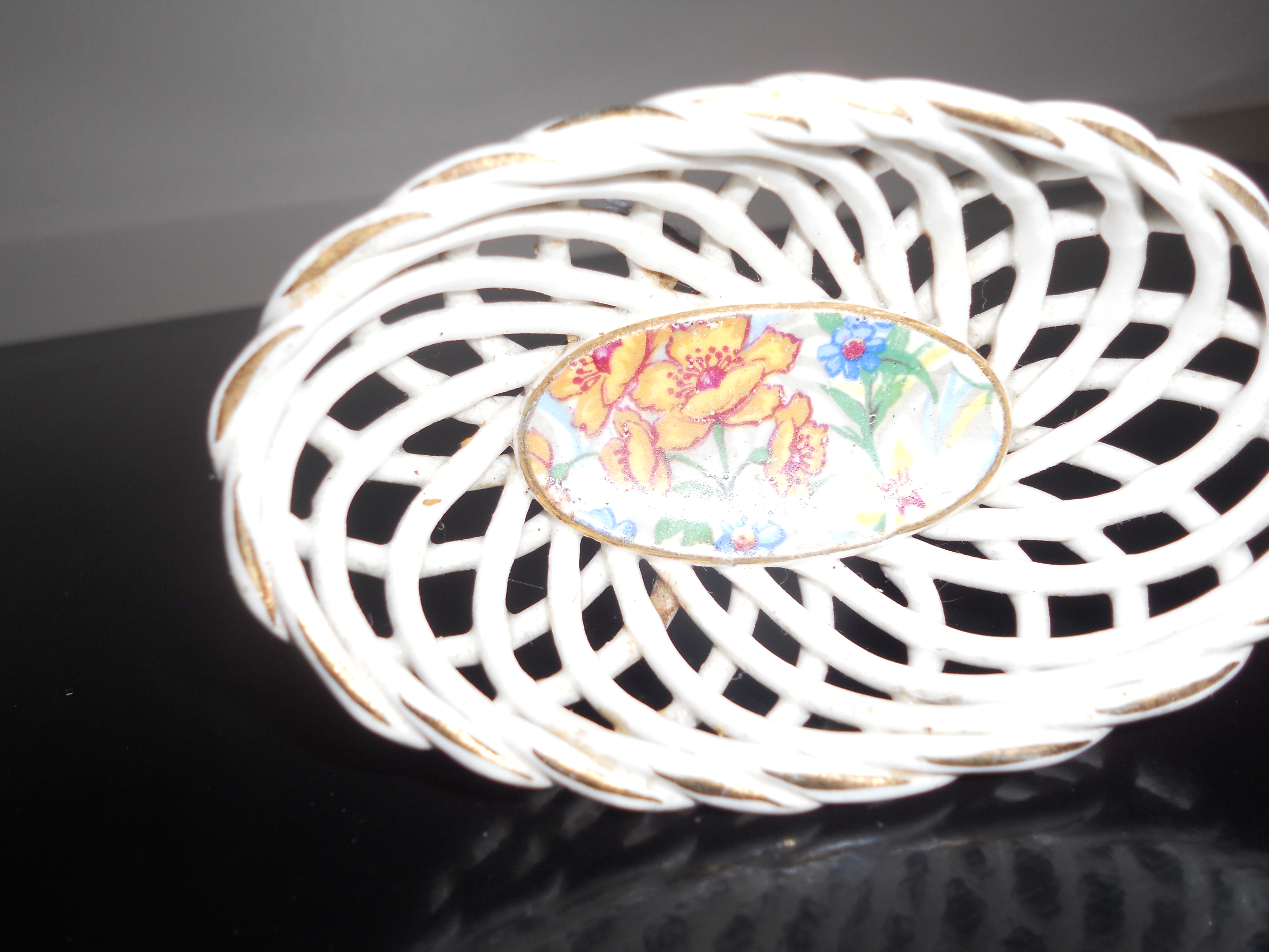 Miniature Porcelain reticulated Germany