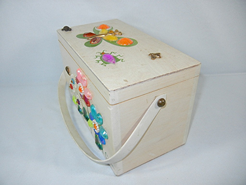 Enid Collins Texas Flora and Fauna Box bag