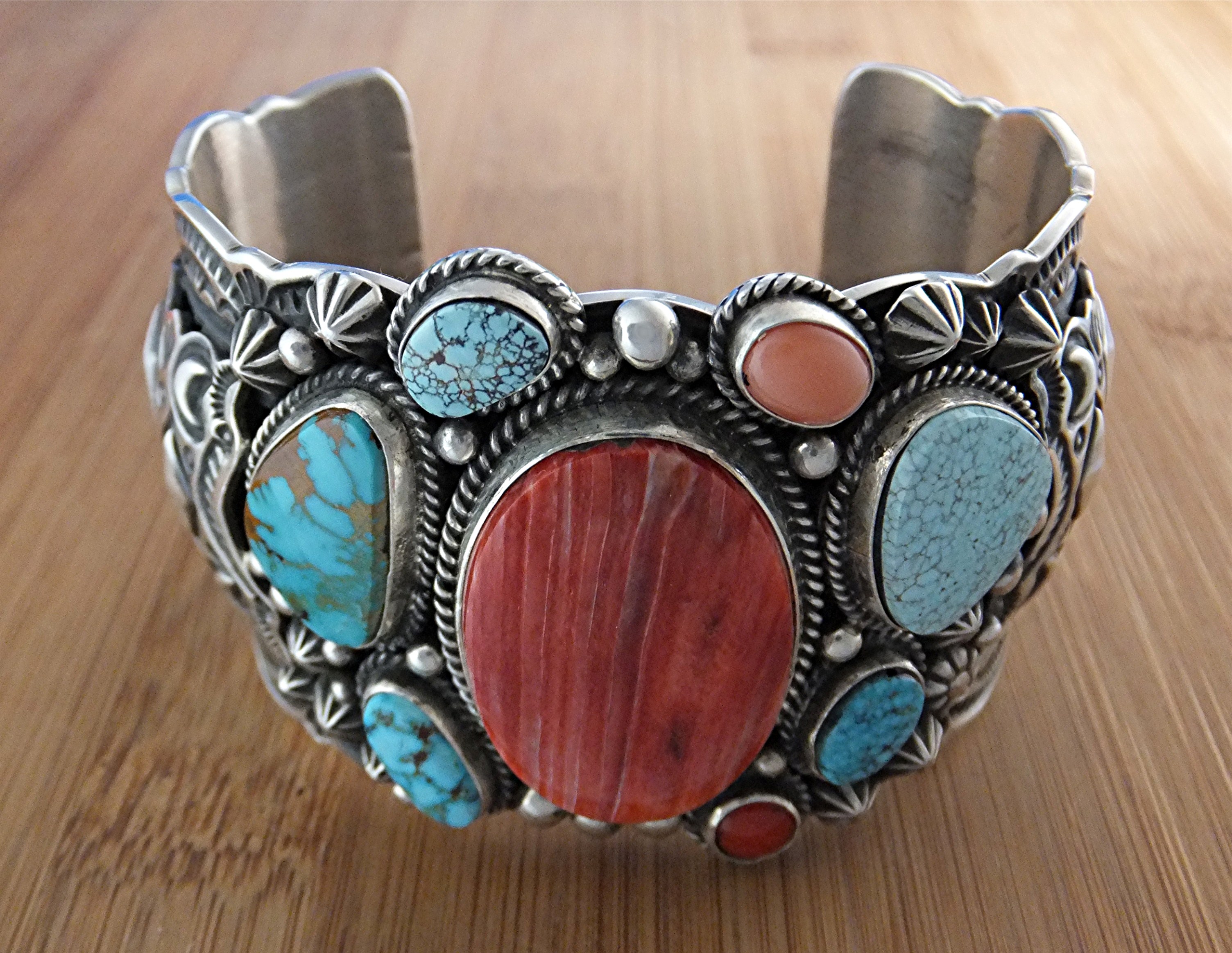 Darrell Cadman Bracelet Sterling Silver Spiny Oyster Tu