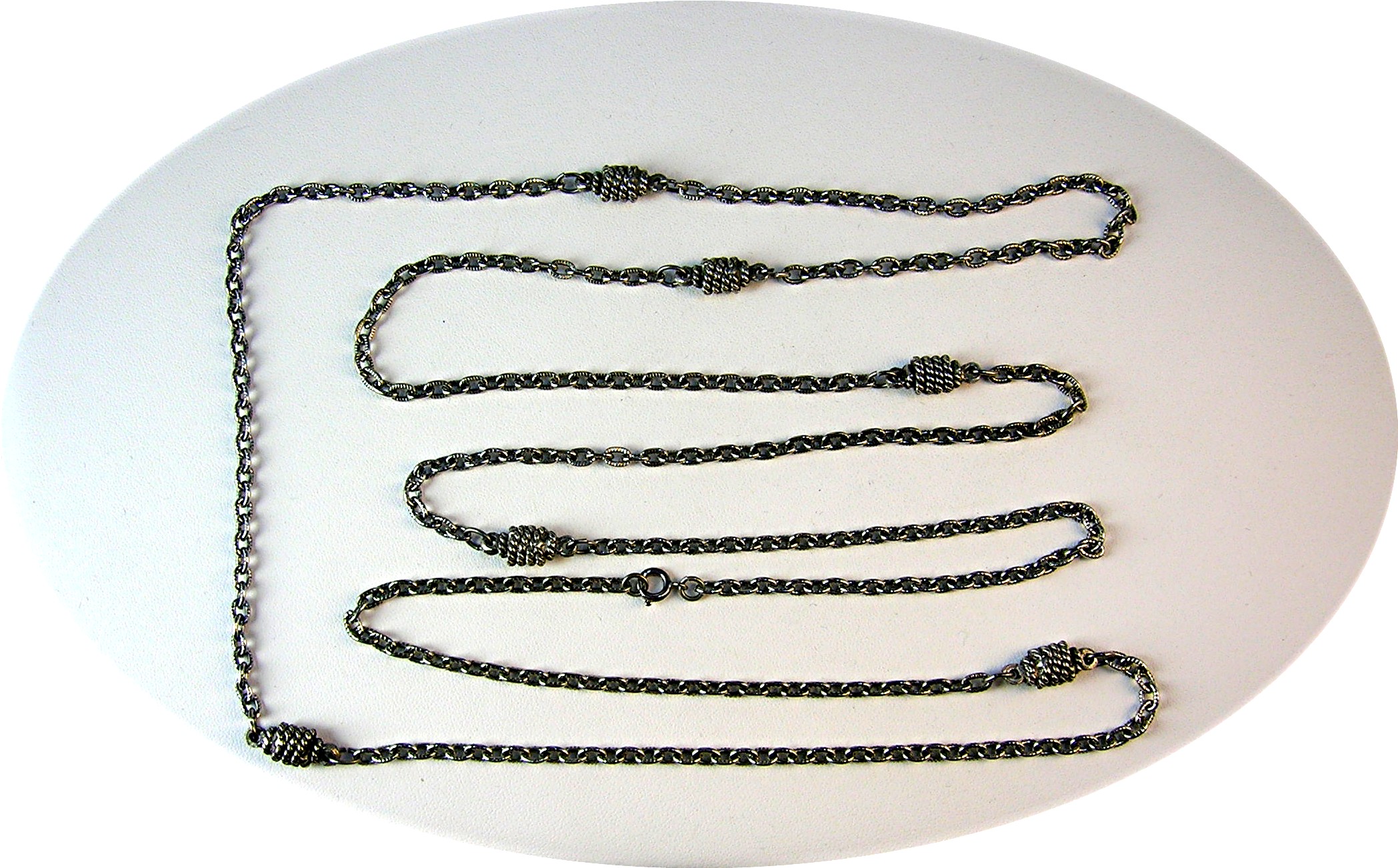 Silver Vintage Muff Chain Necklace