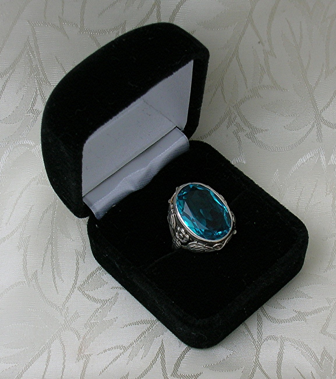 Sterling Silver Signed Blue Green Stone Ring . . . . .