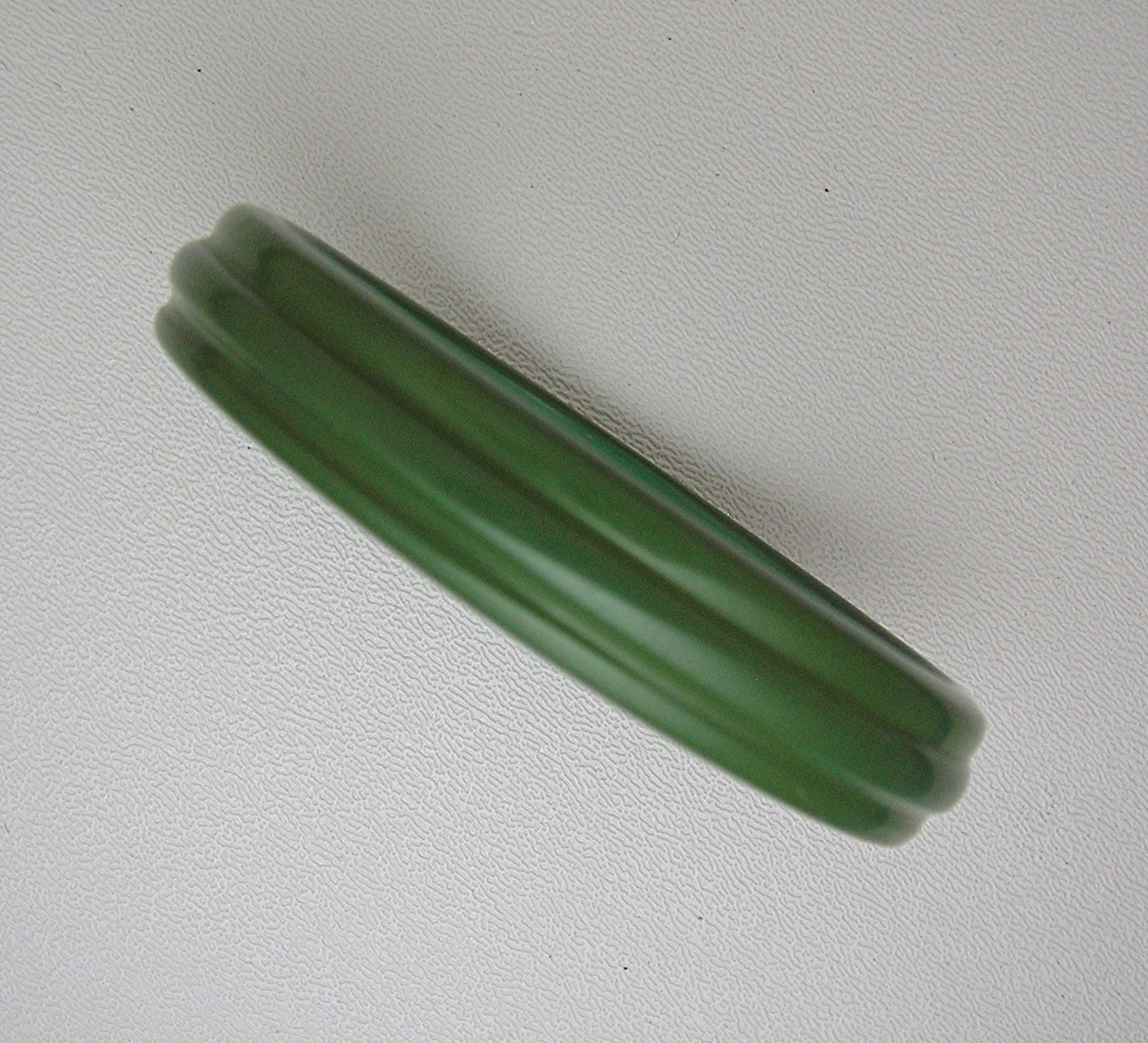 Bakelite Green Bangle Bracelet 1/2 inch Wide
