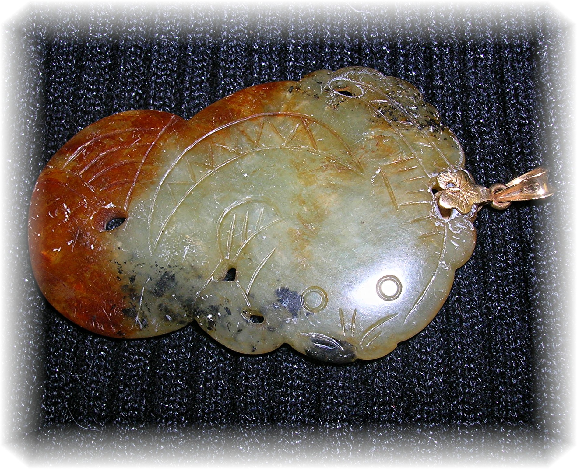 Pendant Carved 14K Gold and JADE