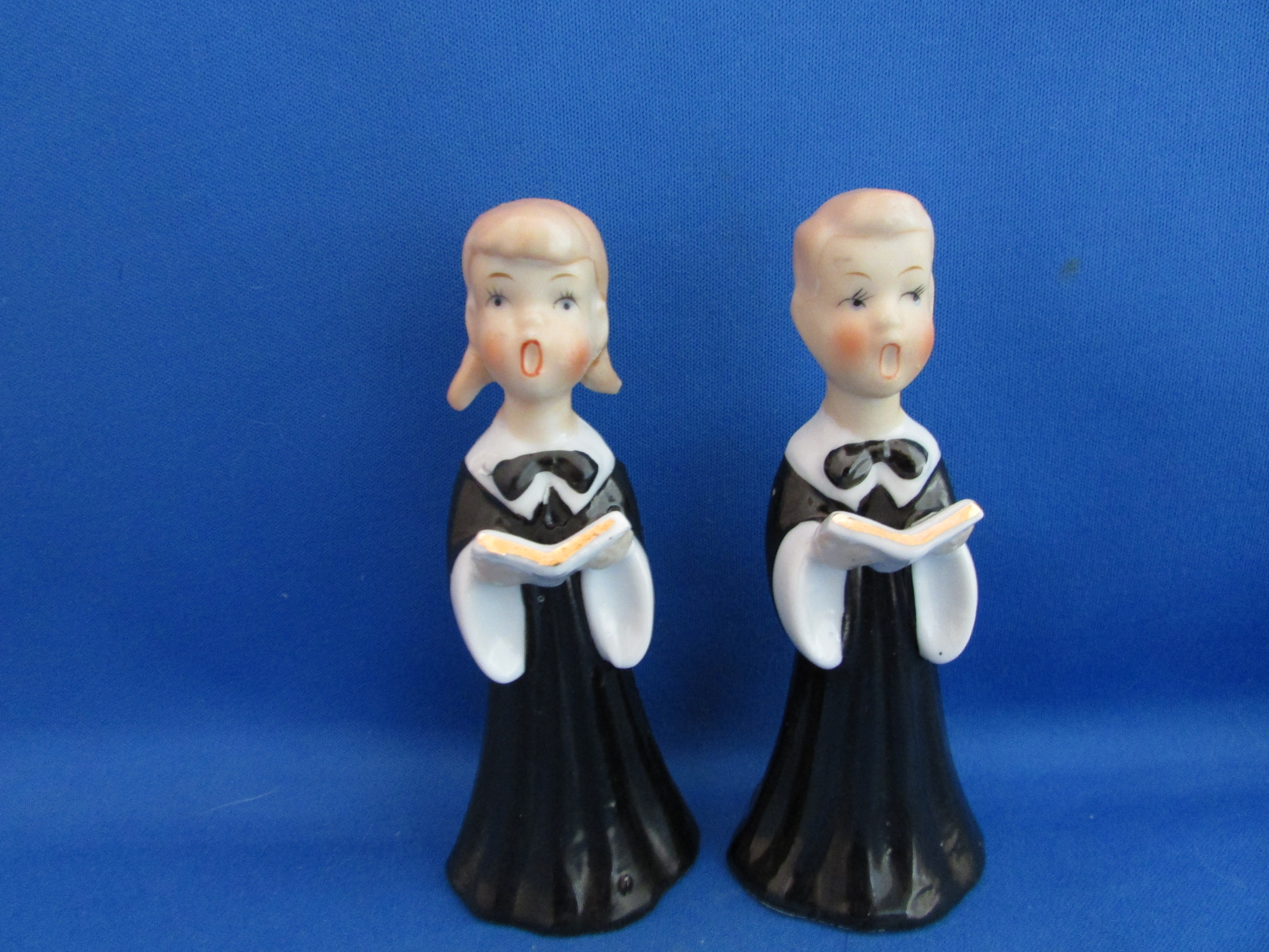 Choir Salt and Pepper Shakers