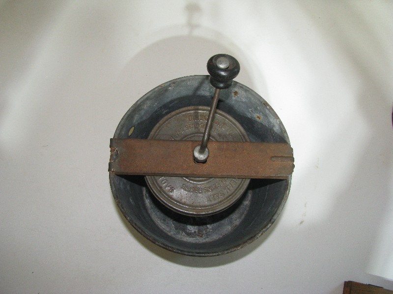 Vintage Acme 5-Minute Ice Cream Freezer - Acme Can Co. Philadelphia