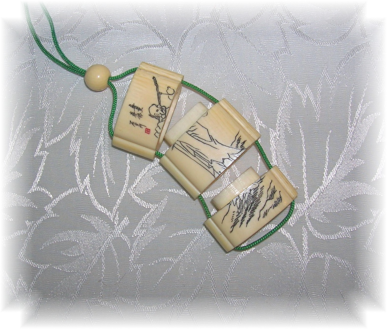 Japanese 3 Compartment 1 5/8 Inches Ivory Inro