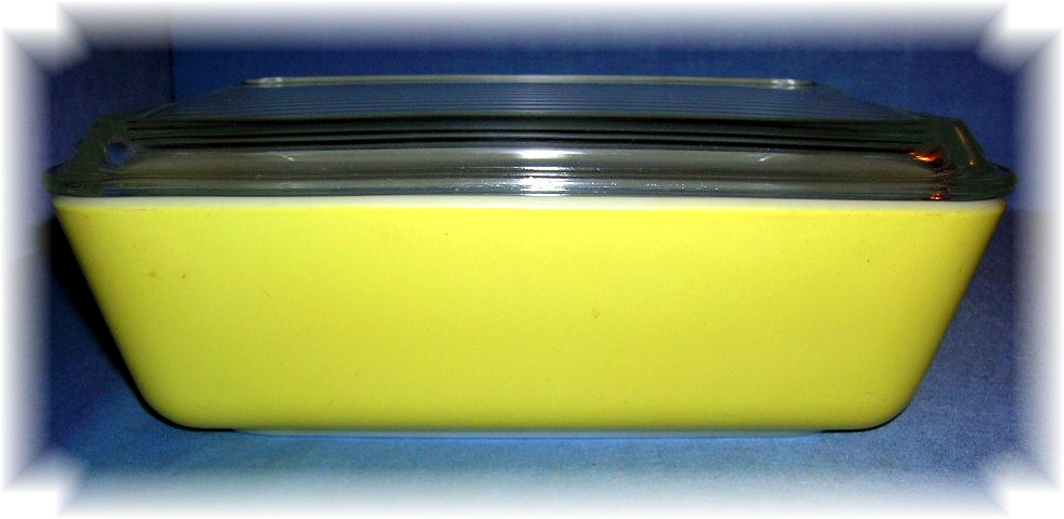 Pyrex Refrigerator Dish With Lid 1 1/2 Qt