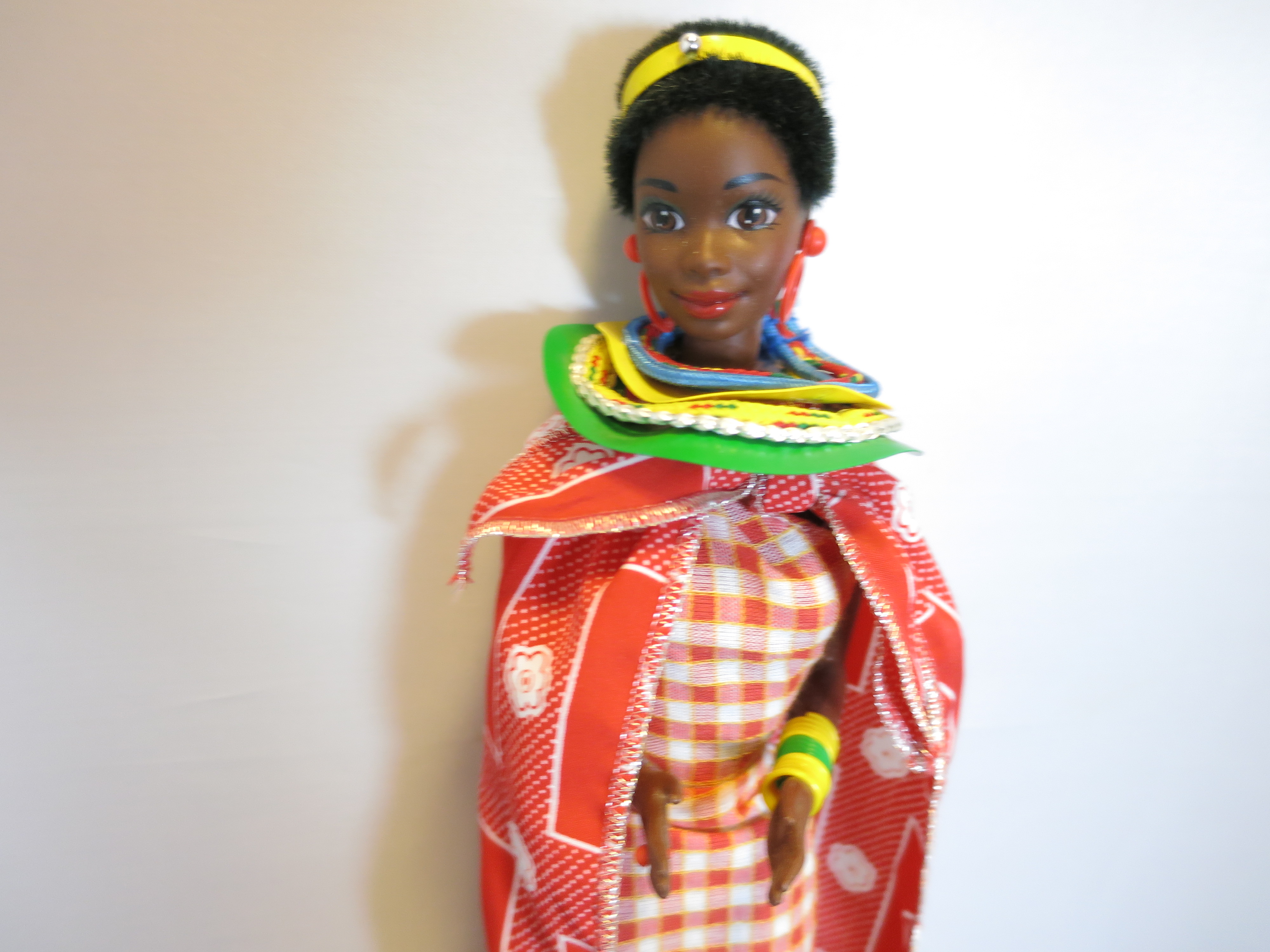 Barbie Doll Kenya 1990 Original missing shoes