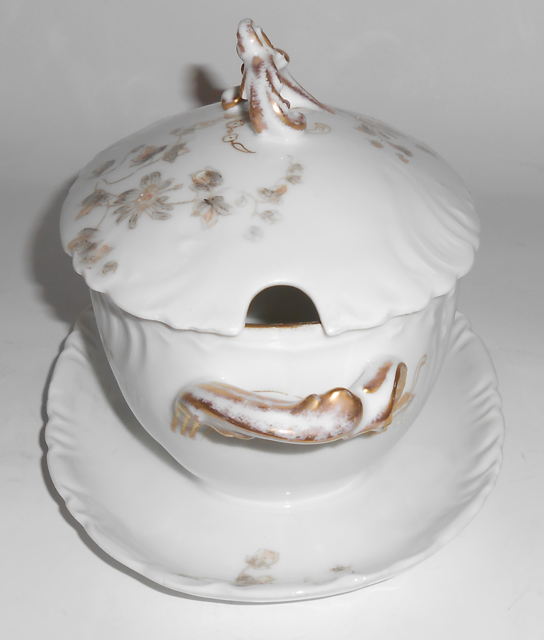 Chas Field Haviland Limoges Grey Daisy Gravy Bowl W/Lid